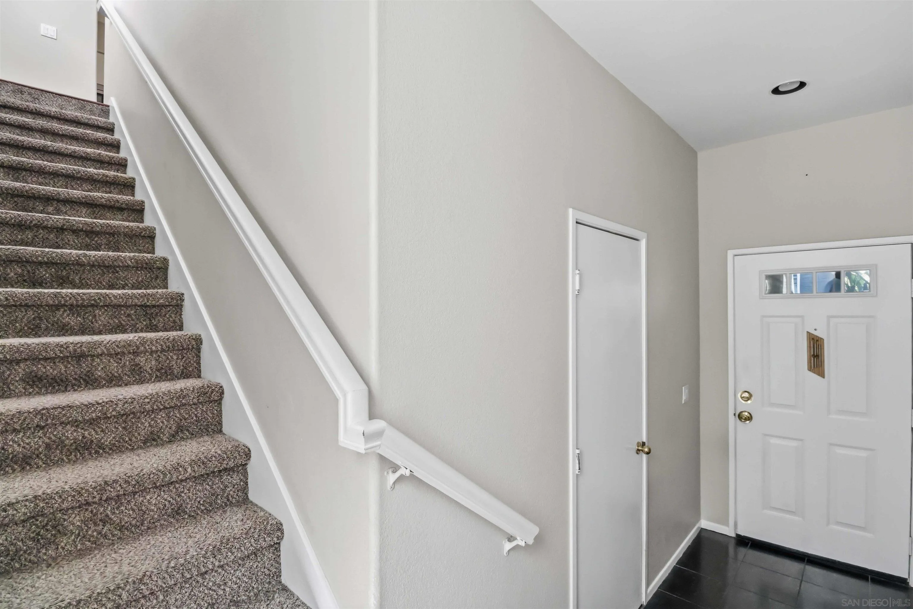 https://cdn.realtyfeed.com/cdn/127/260021752/3a996a67f2271585402f9add525af0e2.webp