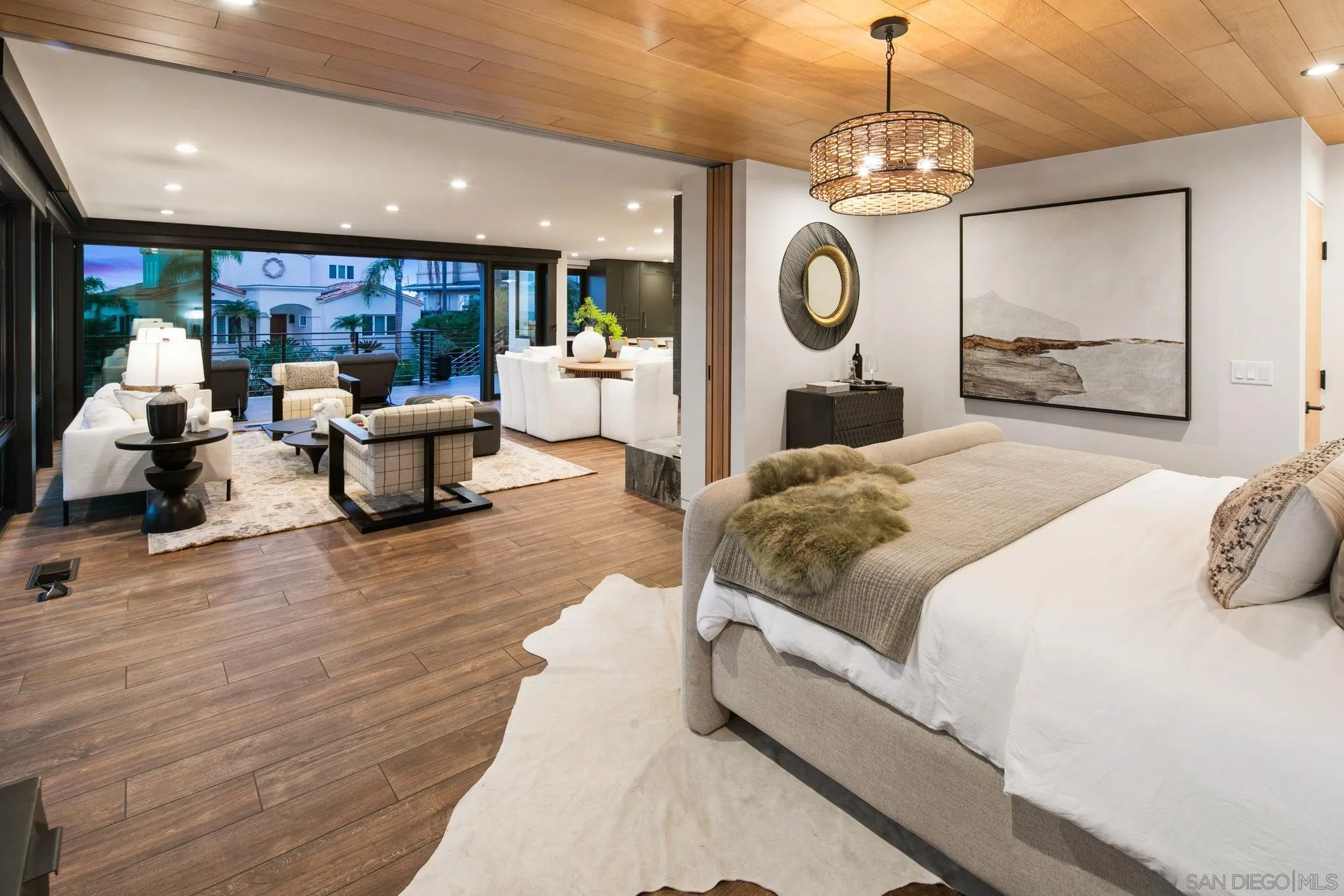 https://cdn.realtyfeed.com/cdn/127/260021755/06b799c2ad25f7e974ef52bb7f86fa3e.webp