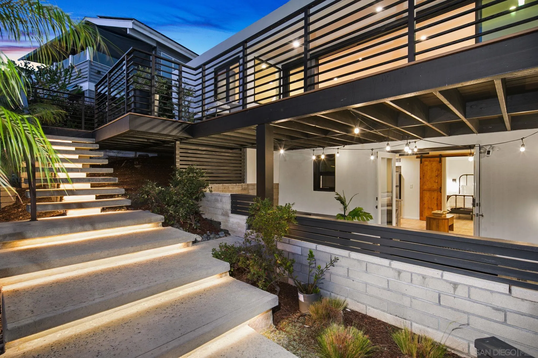 https://cdn.realtyfeed.com/cdn/127/260021755/2480c1751a5a2377ceb57a5c934565dc.webp