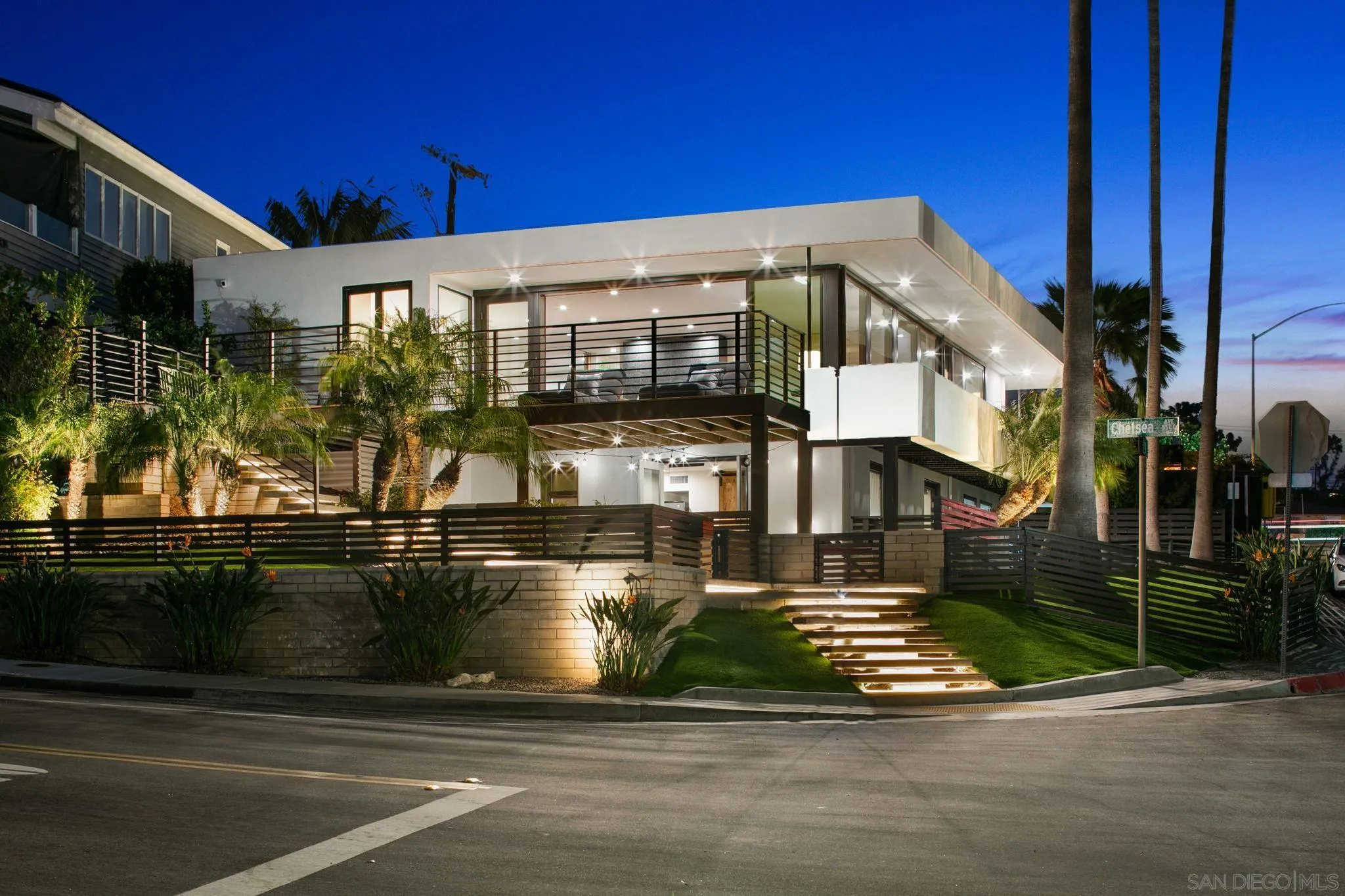 https://cdn.realtyfeed.com/cdn/127/260021755/38ea475308af8da8d1391df758102e85.webp