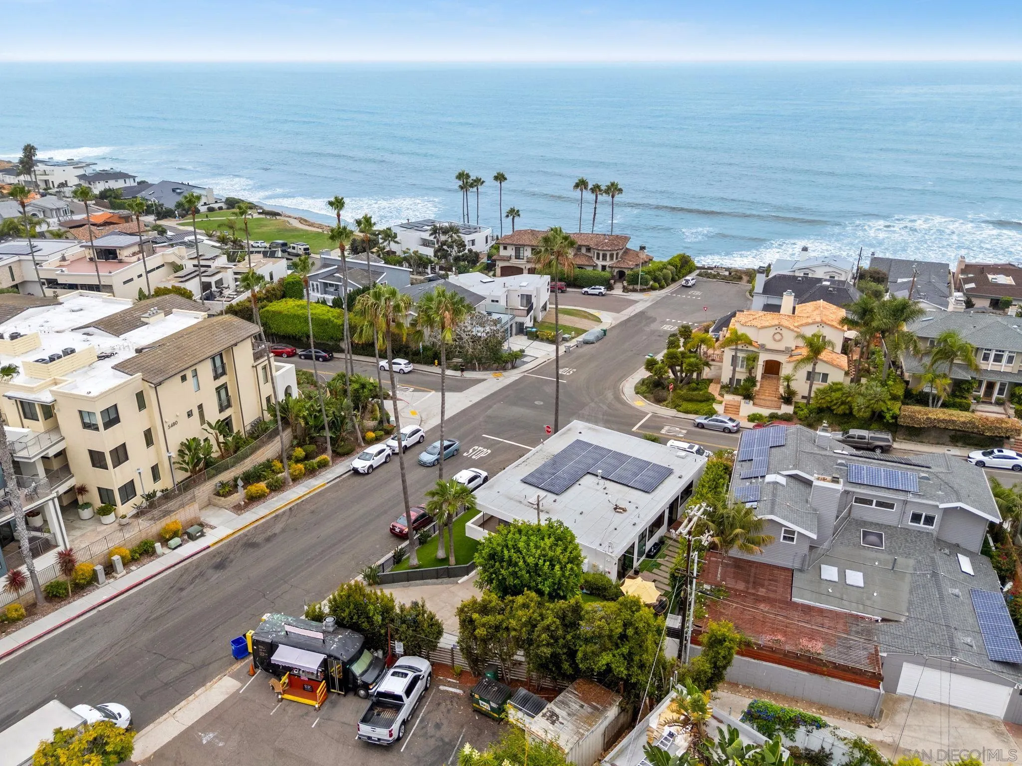 https://cdn.realtyfeed.com/cdn/127/260021755/8b0ad4b69d6fb7a4d7a7dd8e868406aa.webp