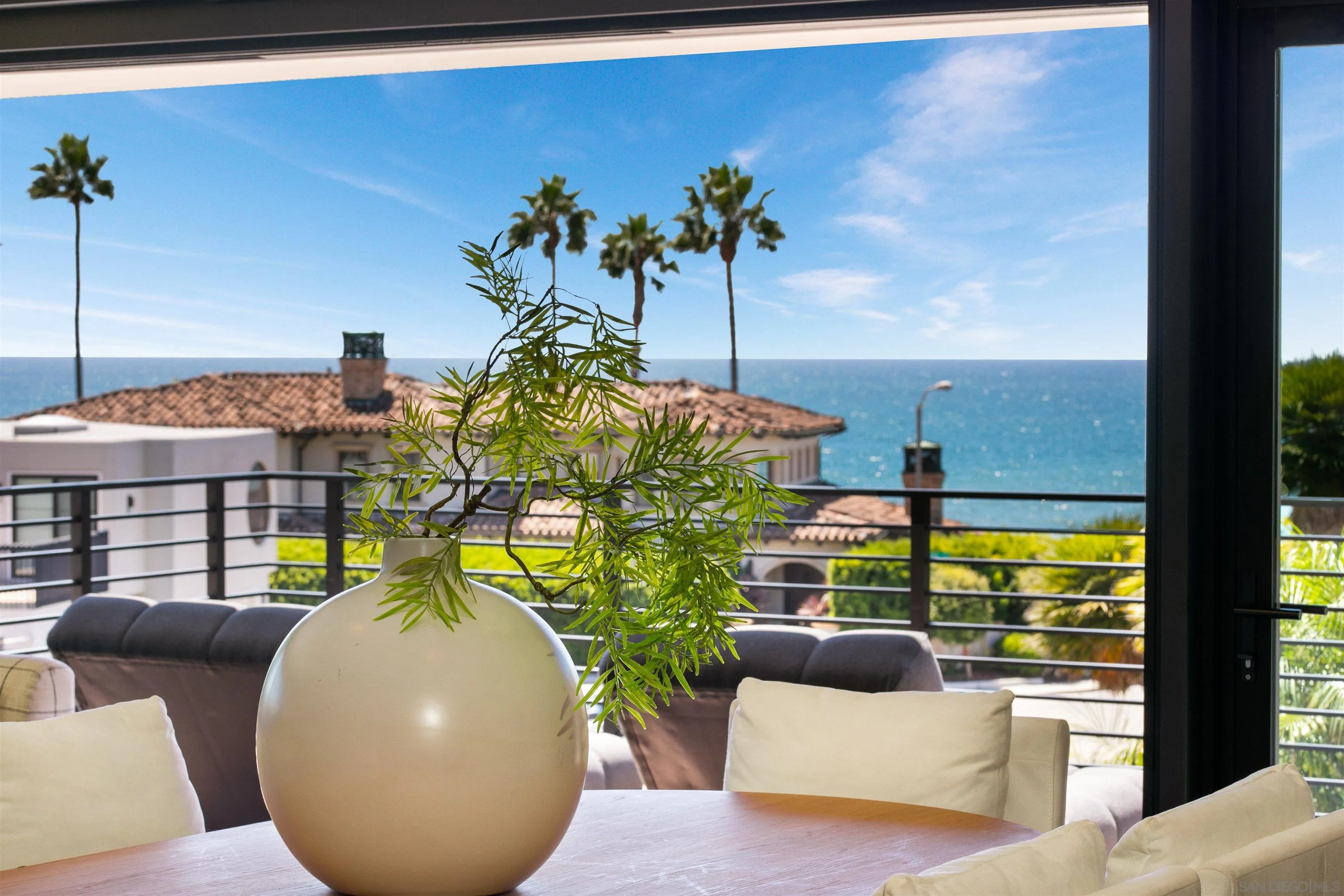 https://cdn.realtyfeed.com/cdn/127/260021755/9d1d0cb6afc33f8c5eadb072d6b9bdf7.webp