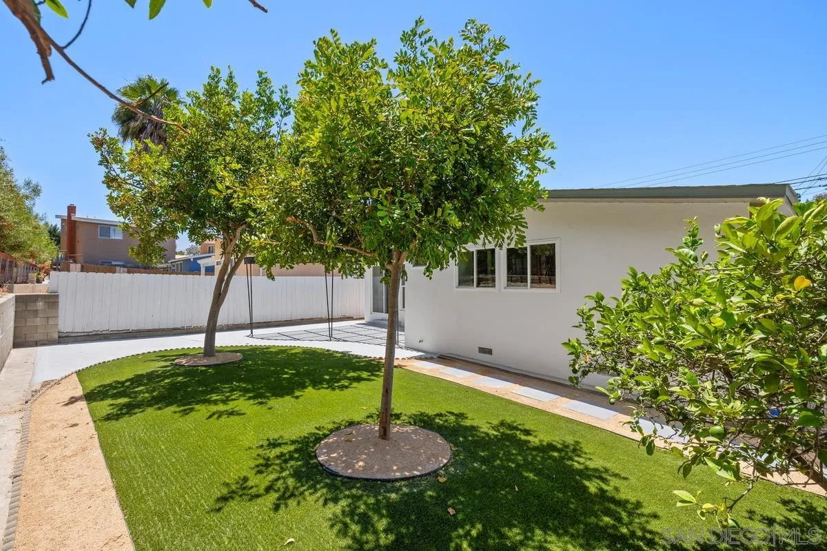https://cdn.realtyfeed.com/cdn/127/260021761/a93dad4a7e94b1d48ba8b09d78bb7e5d.webp