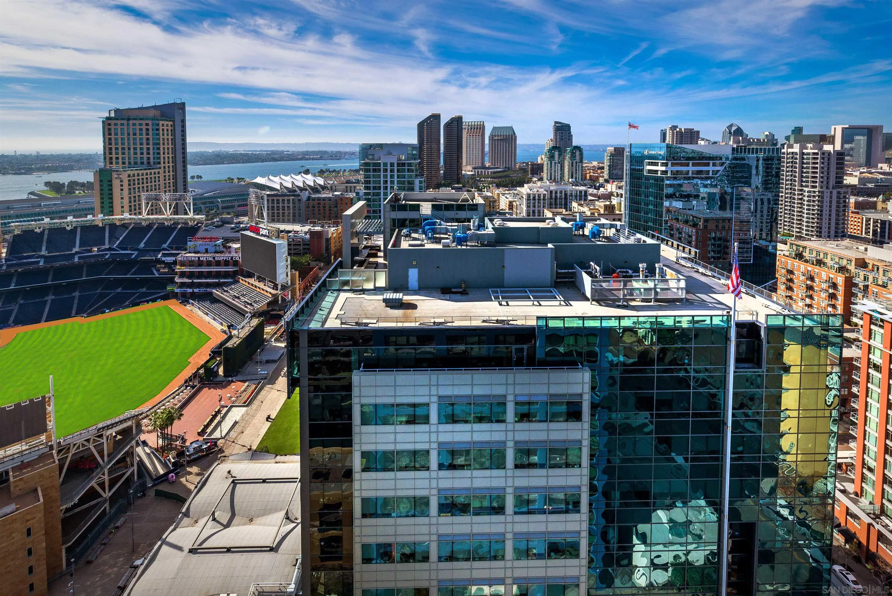 https://cdn.realtyfeed.com/cdn/127/260021766/7942d3eb08360b653a09c16e46e7b164.webp