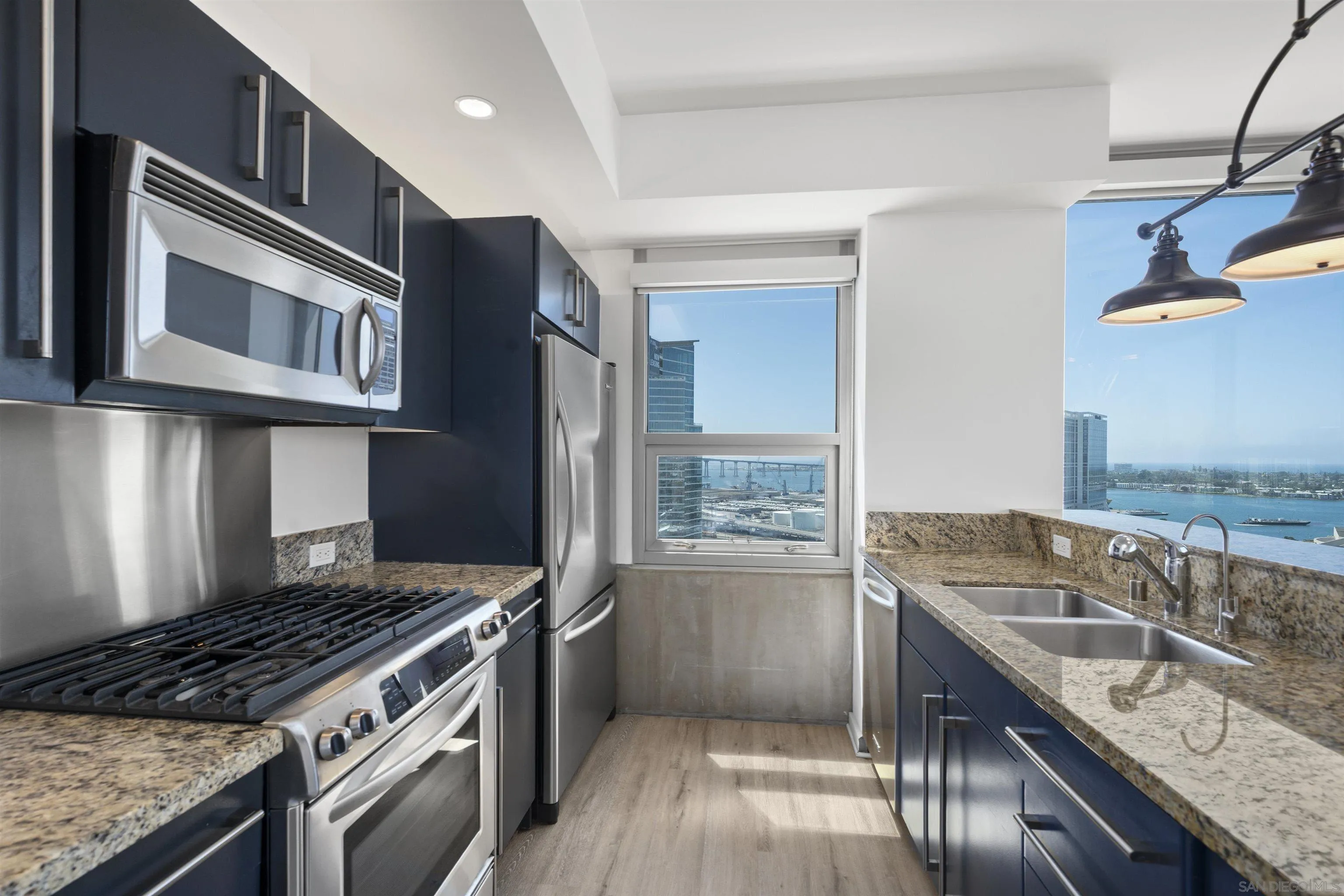 https://cdn.realtyfeed.com/cdn/127/260021766/9a1aef483b821274dcef8167878b709c.webp