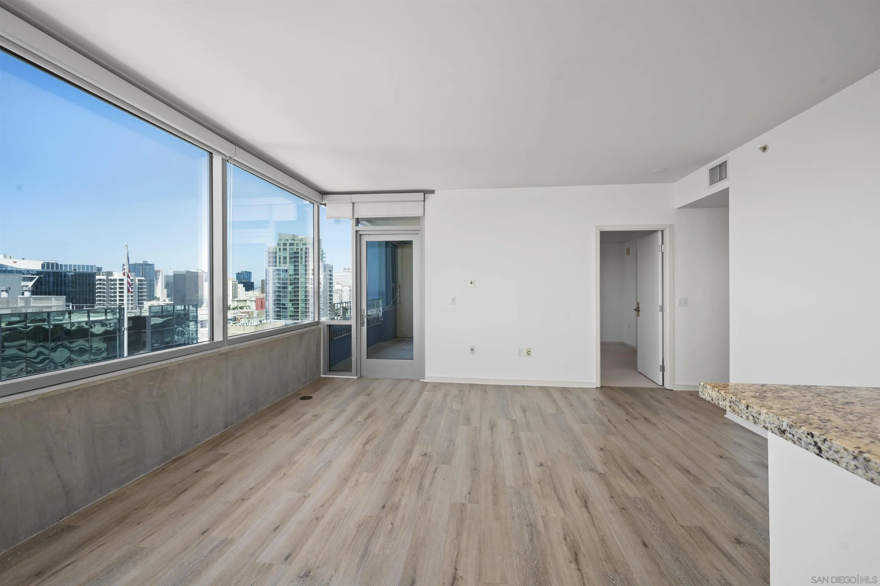 https://cdn.realtyfeed.com/cdn/127/260021766/b31ad29e191a3a419002bb509c5bd9a7.webp