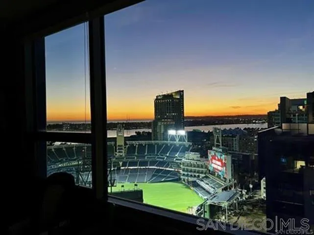 https://cdn.realtyfeed.com/cdn/127/260021766/c4fb5936510426612d8ac752eefb4a0e.webp