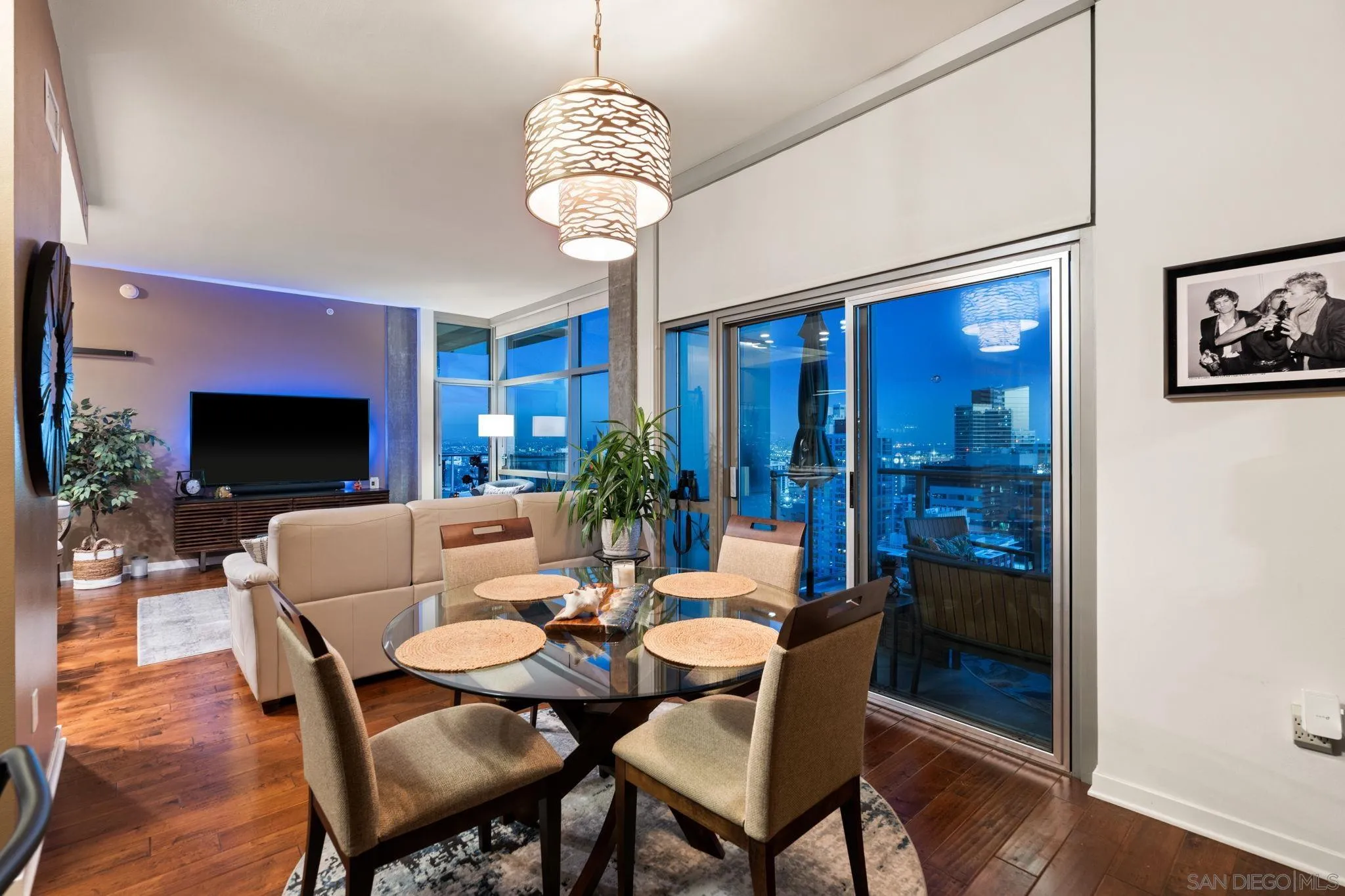 https://cdn.realtyfeed.com/cdn/127/260021767/4b4722b577211c9184e52e1c255128fb.webp