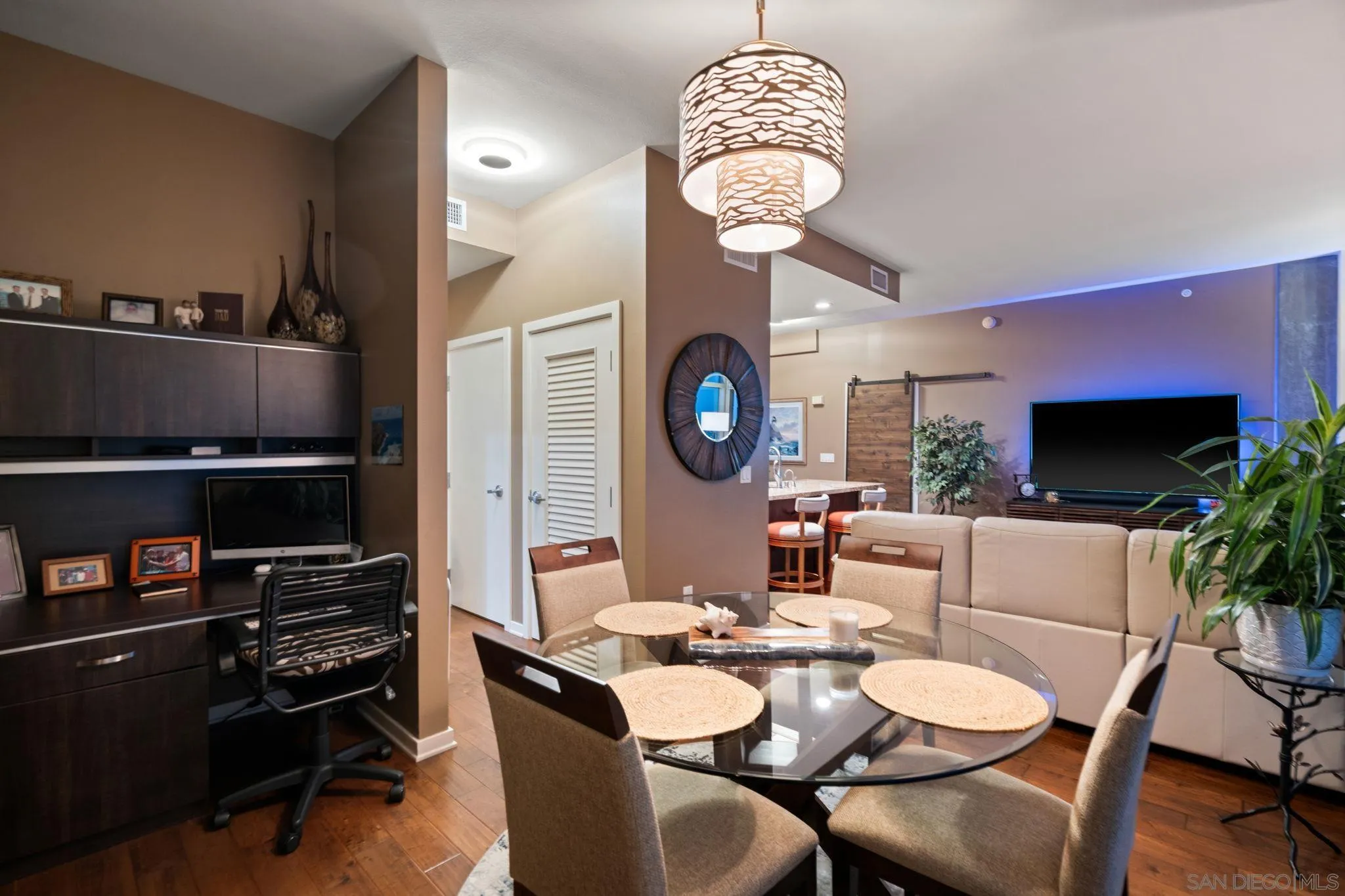 https://cdn.realtyfeed.com/cdn/127/260021767/b7b85267d65861a4195c3bca7d1fbe3e.webp