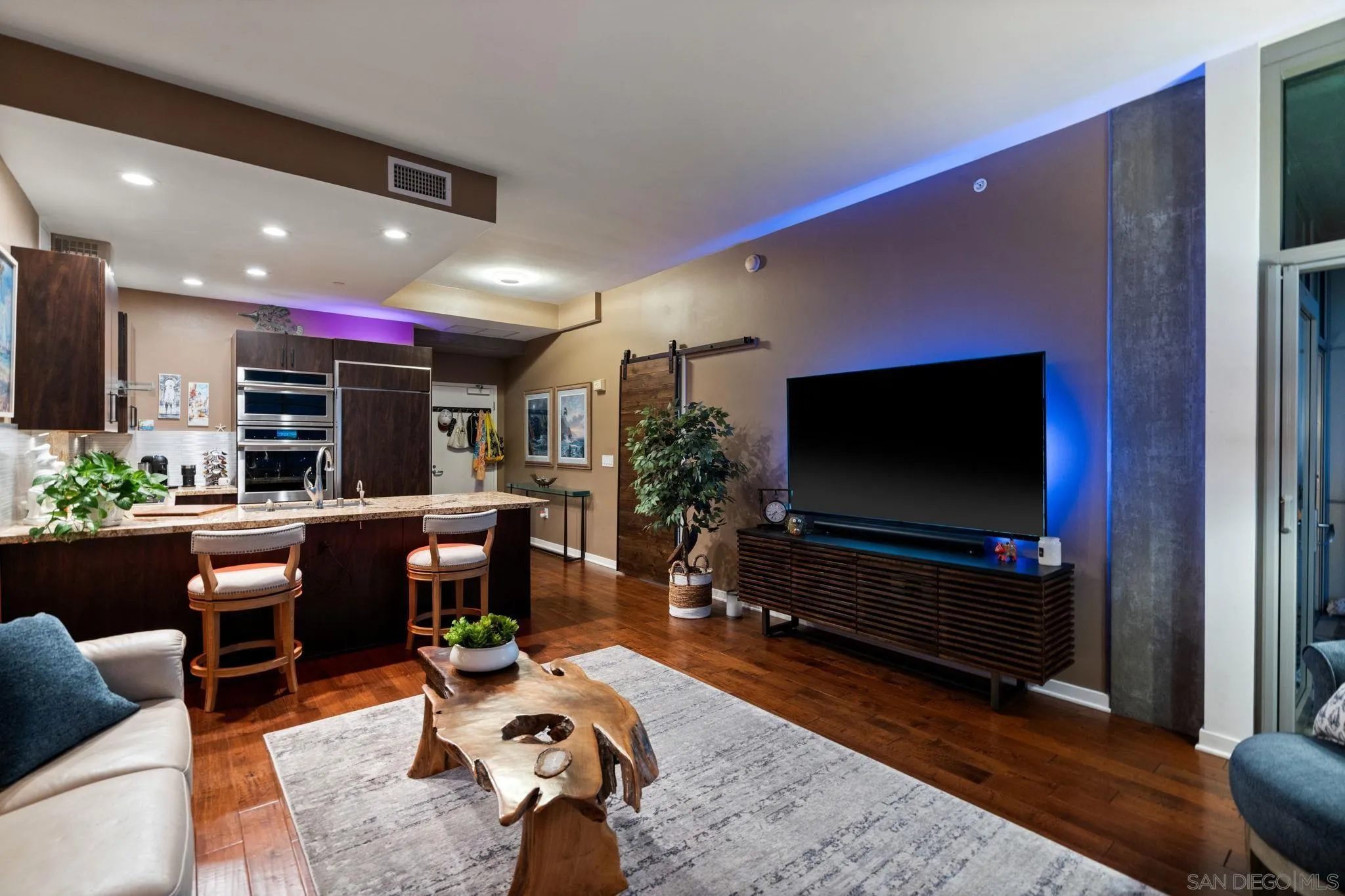 https://cdn.realtyfeed.com/cdn/127/260021767/b9e3b5b1e562907d80146382baa44a57.webp