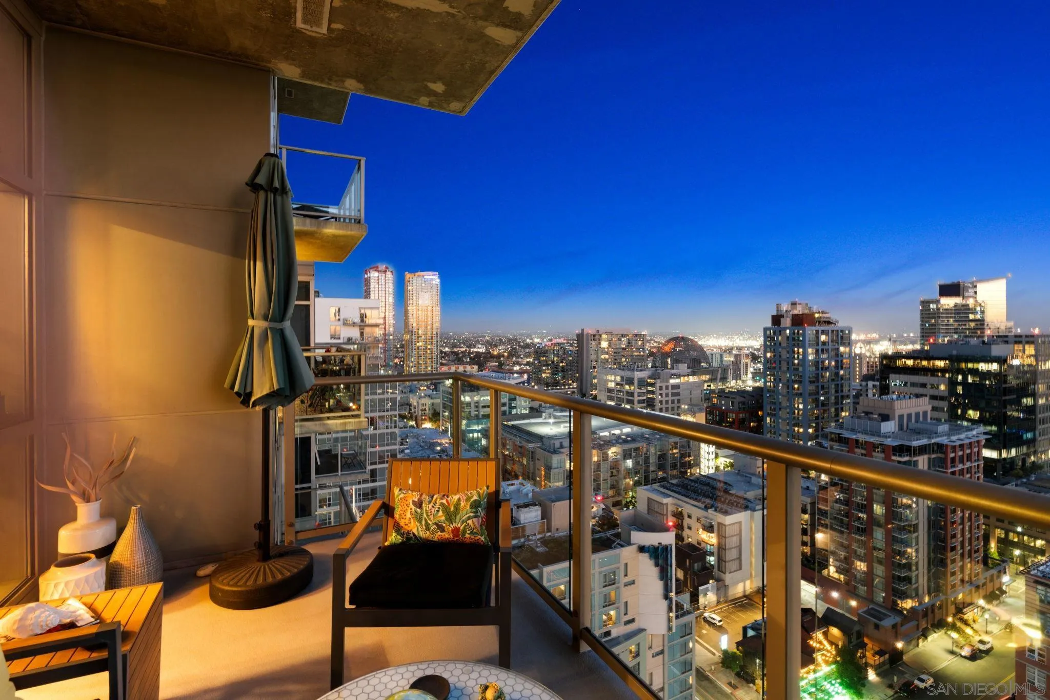 https://cdn.realtyfeed.com/cdn/127/260021767/d8d027bc2b372a81bc4846ffdc8f7f4f.webp