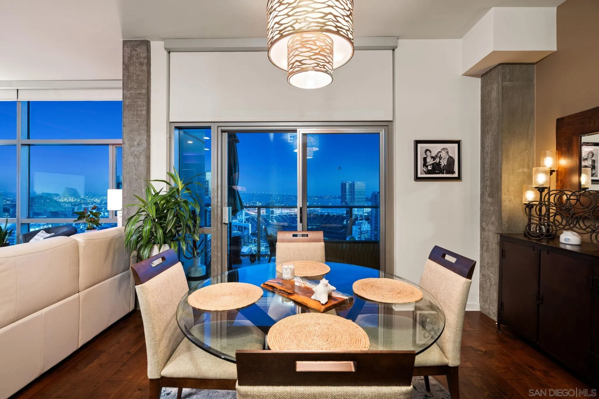 https://cdn.realtyfeed.com/cdn/127/260021767/f47c7591a4f21e85de022db58afe5fe0.webp