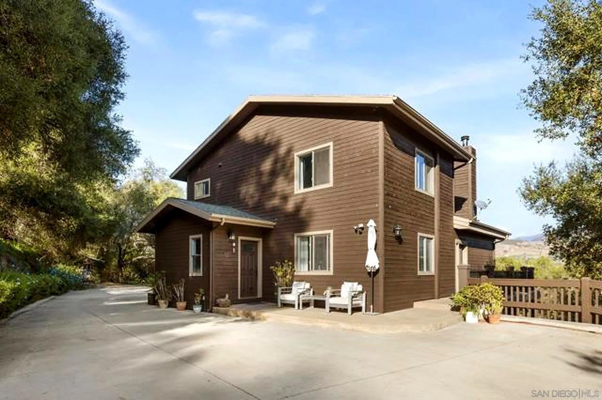 https://cdn.realtyfeed.com/cdn/127/260021768/4a4cbdfde4c7d166c1e04091a5ddc833.webp