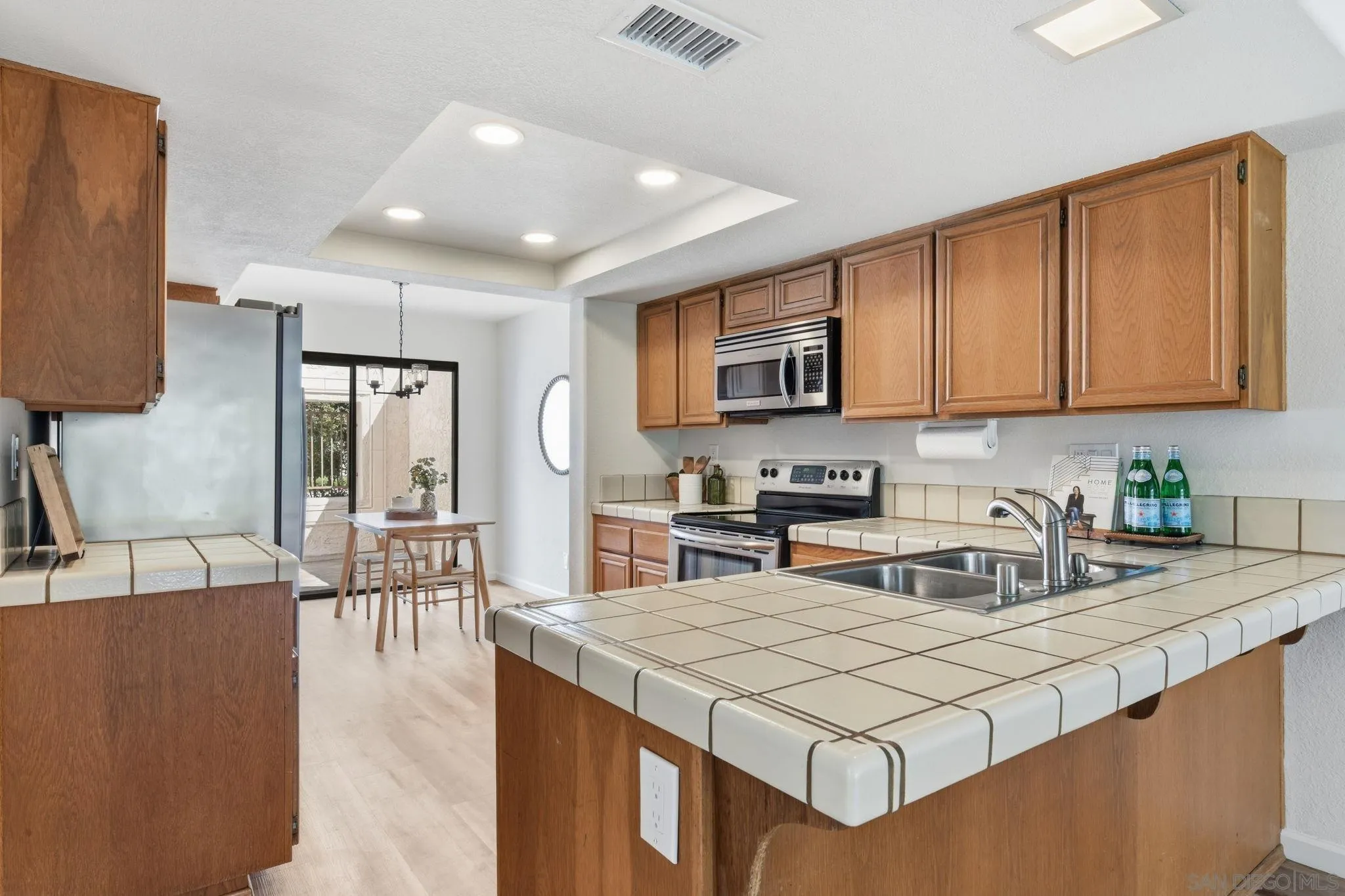 https://cdn.realtyfeed.com/cdn/127/260021769/6dc7f0681d531842a4733ad8ce5bf40b.webp