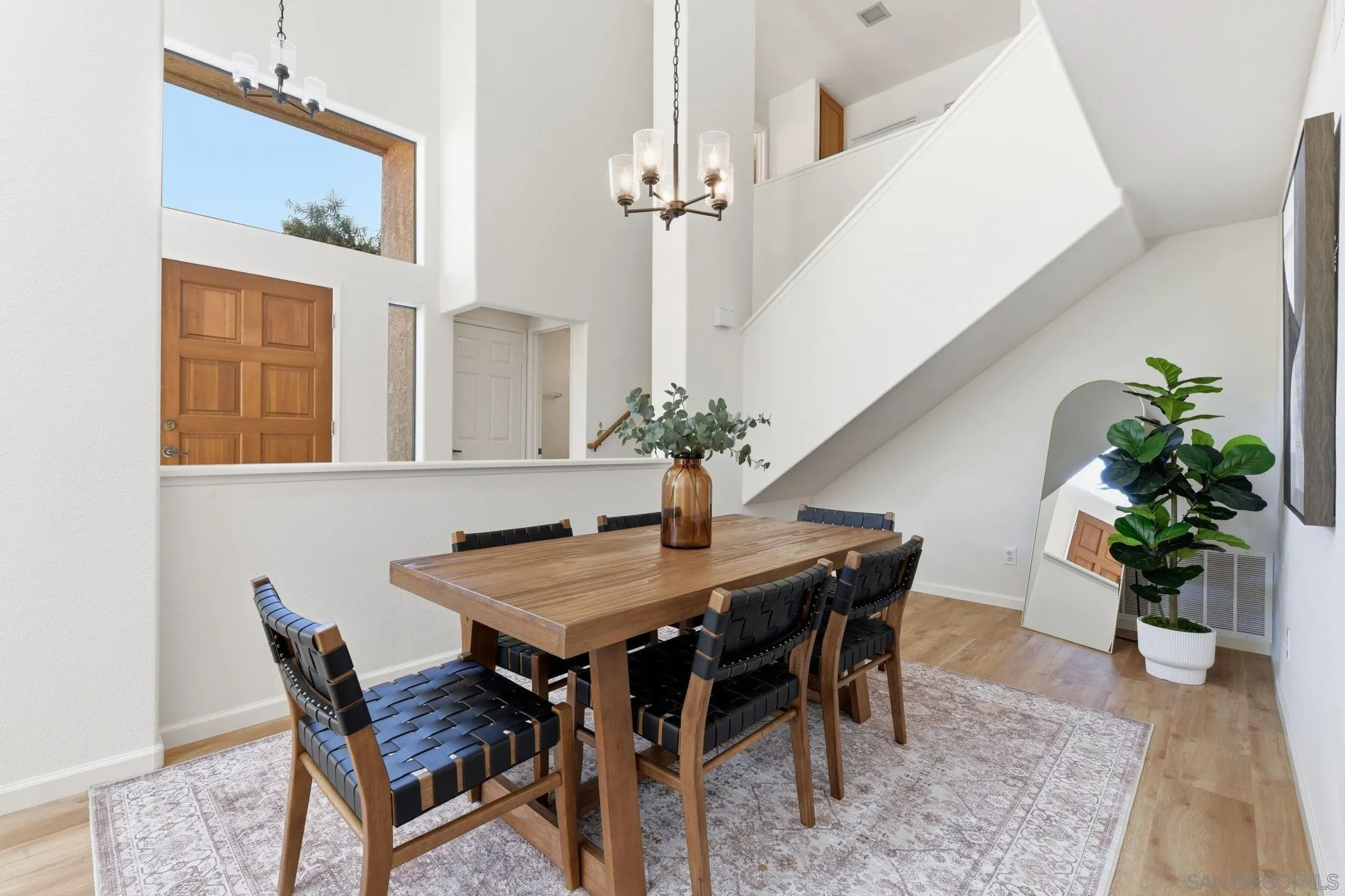 https://cdn.realtyfeed.com/cdn/127/260021769/e5477437cfc2c4d5b6329a41fd93fc70.webp