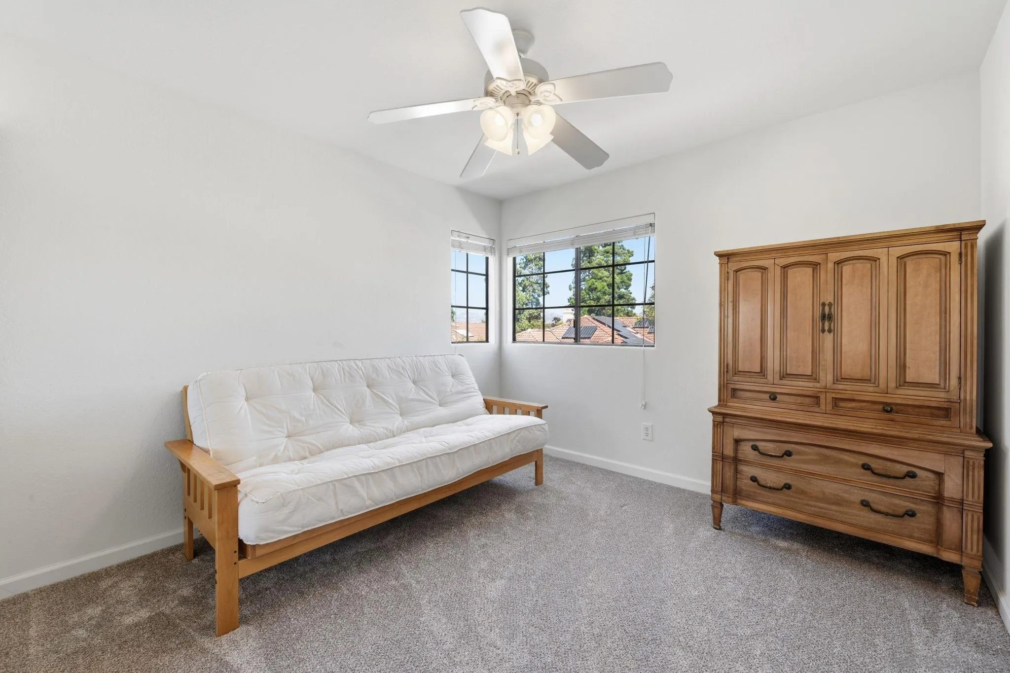 https://cdn.realtyfeed.com/cdn/127/260021769/eac61c923bb32407d946cdf659b147a5.webp