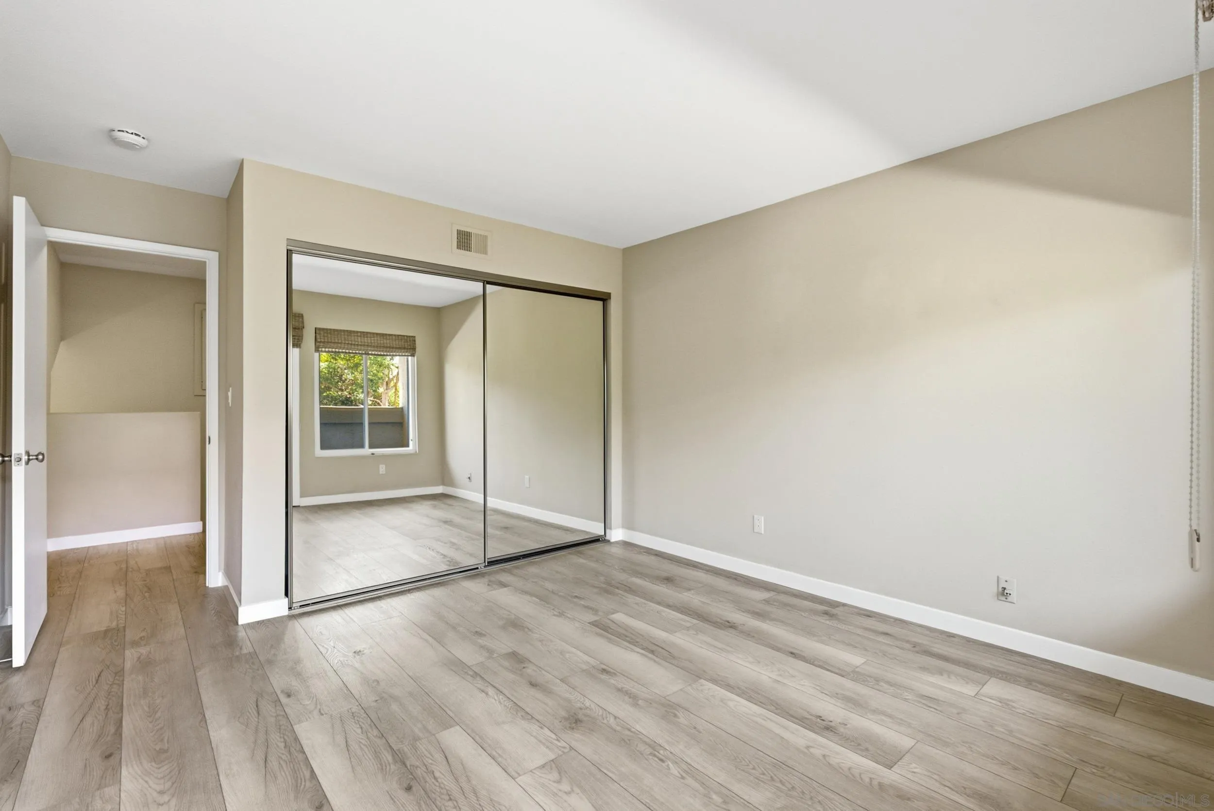 https://cdn.realtyfeed.com/cdn/127/260021770/3349073043c65fd8750bc0e9816e303b.webp
