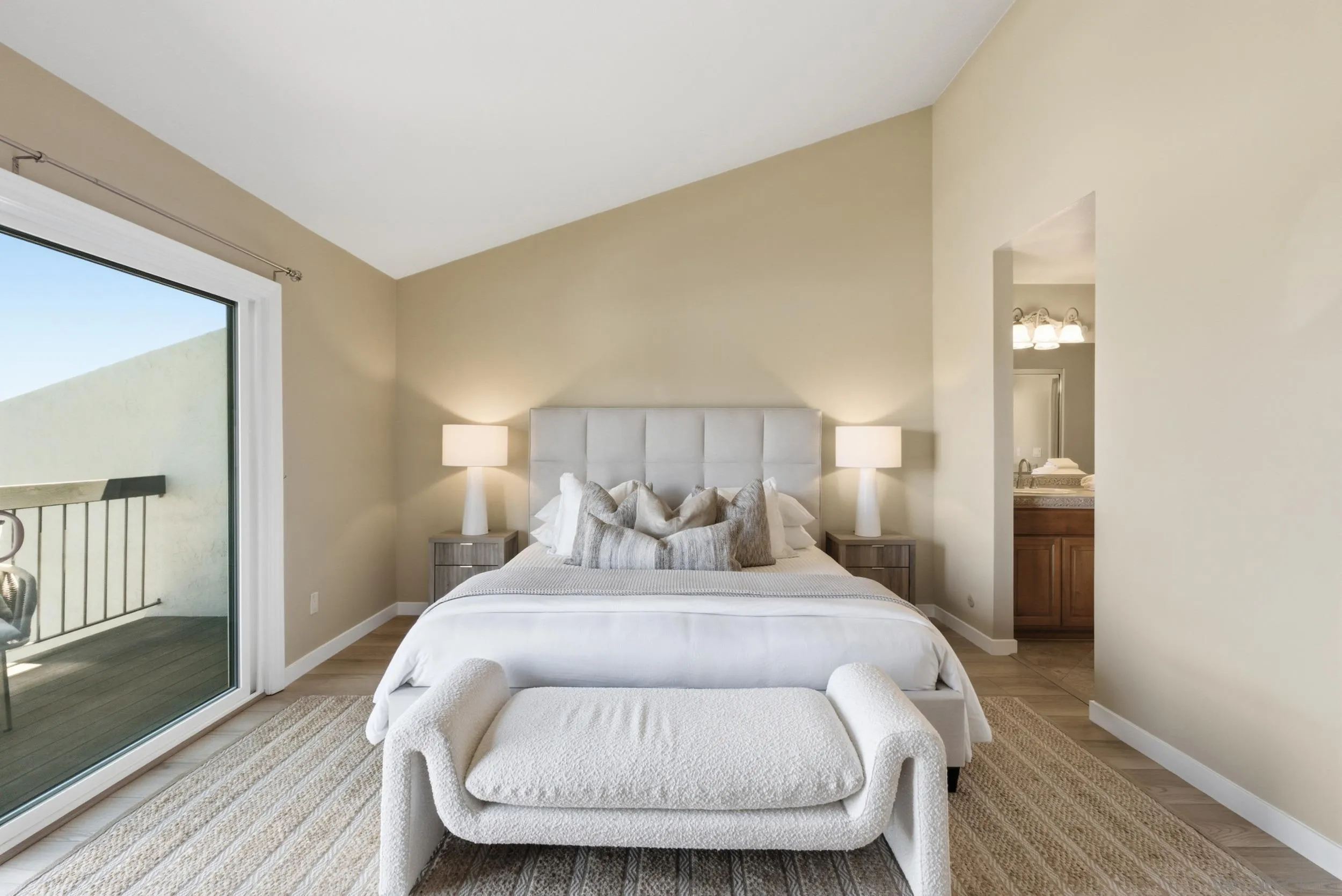 https://cdn.realtyfeed.com/cdn/127/260021770/a3e1f208f392b1be02e20be7f542afa8.webp