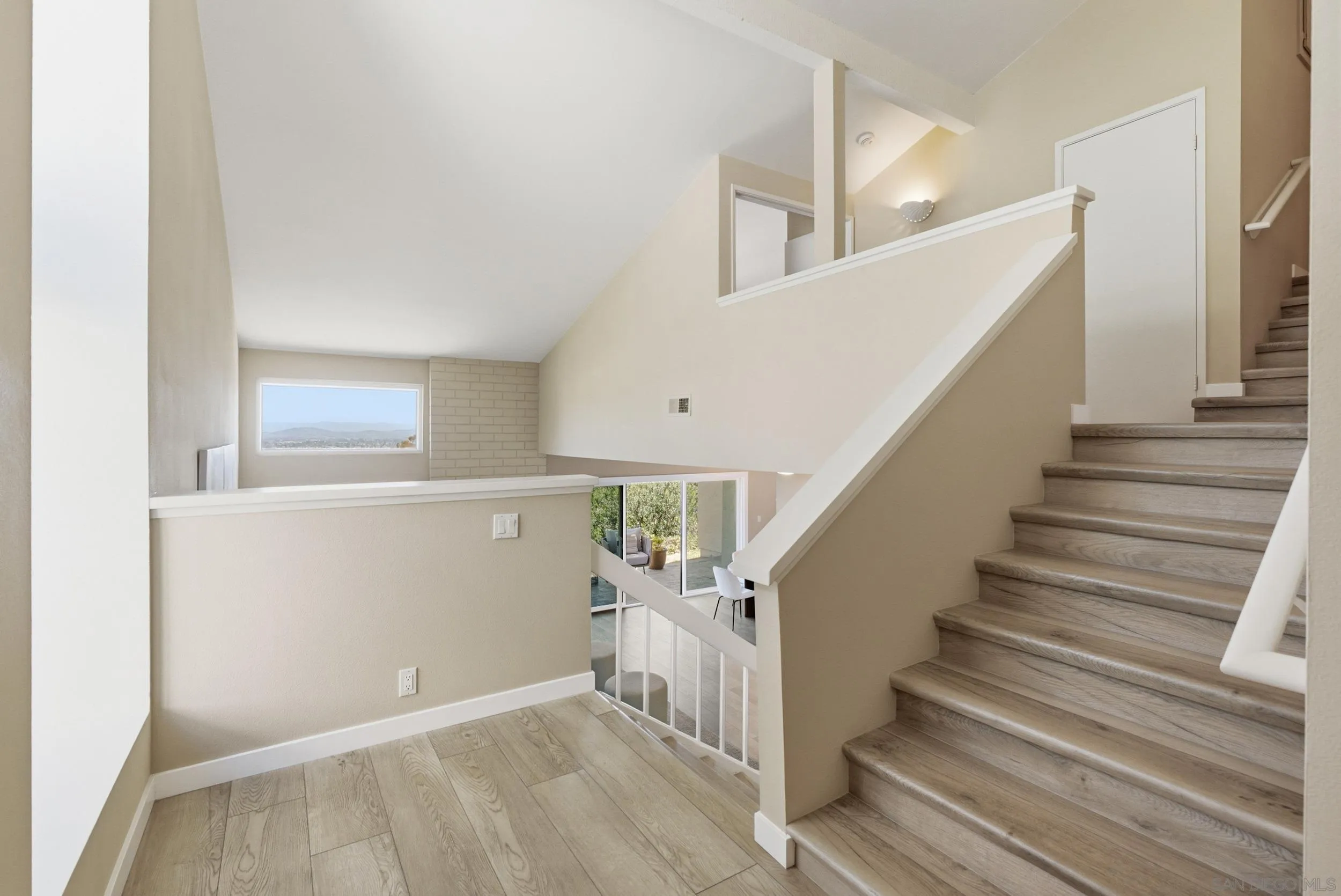 https://cdn.realtyfeed.com/cdn/127/260021770/da0c54db57a5ab3c6fa77a3f9be5a440.webp