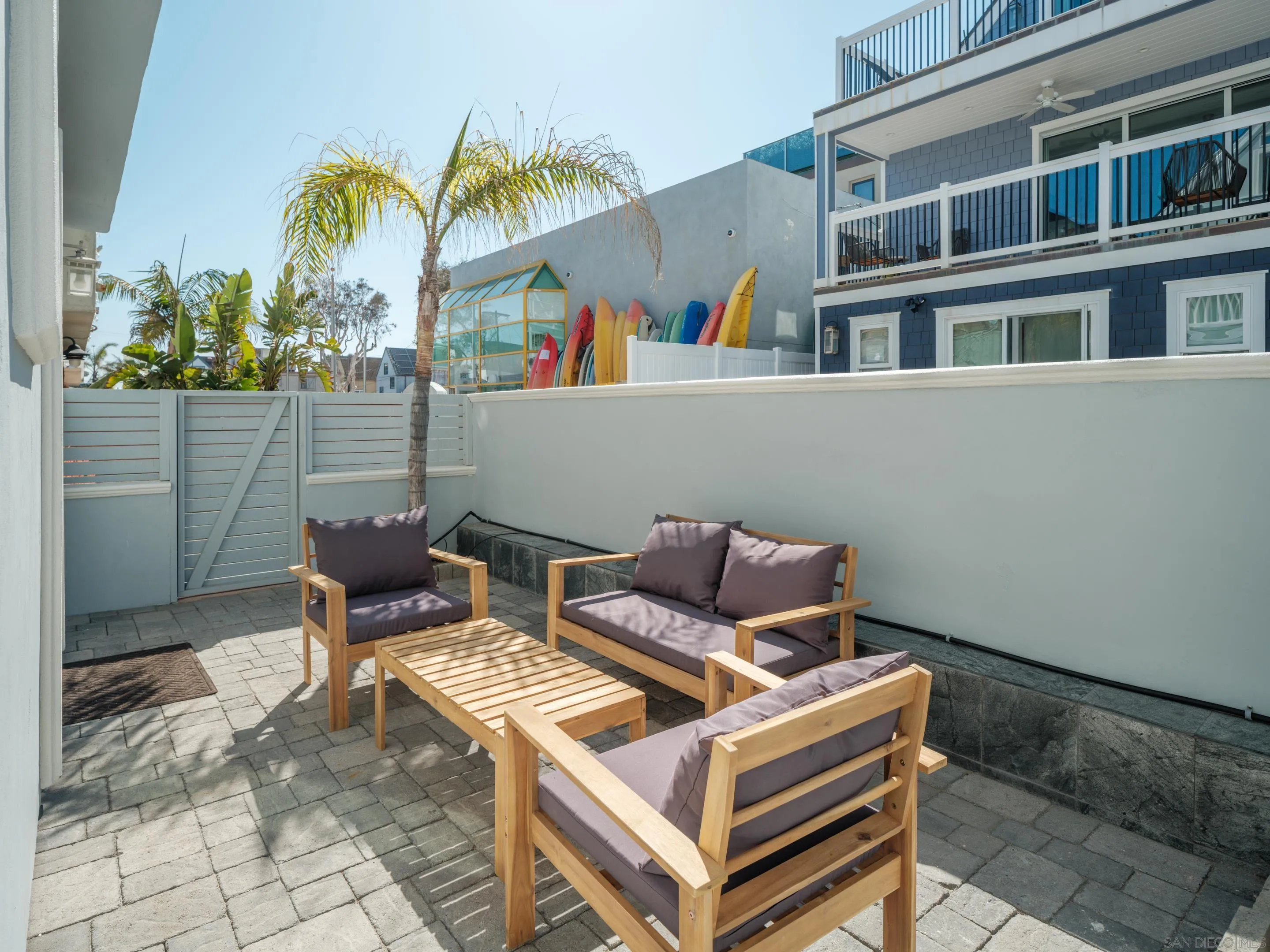 https://cdn.realtyfeed.com/cdn/127/260021774/425b1b391062630e4881f660641a79ce.webp