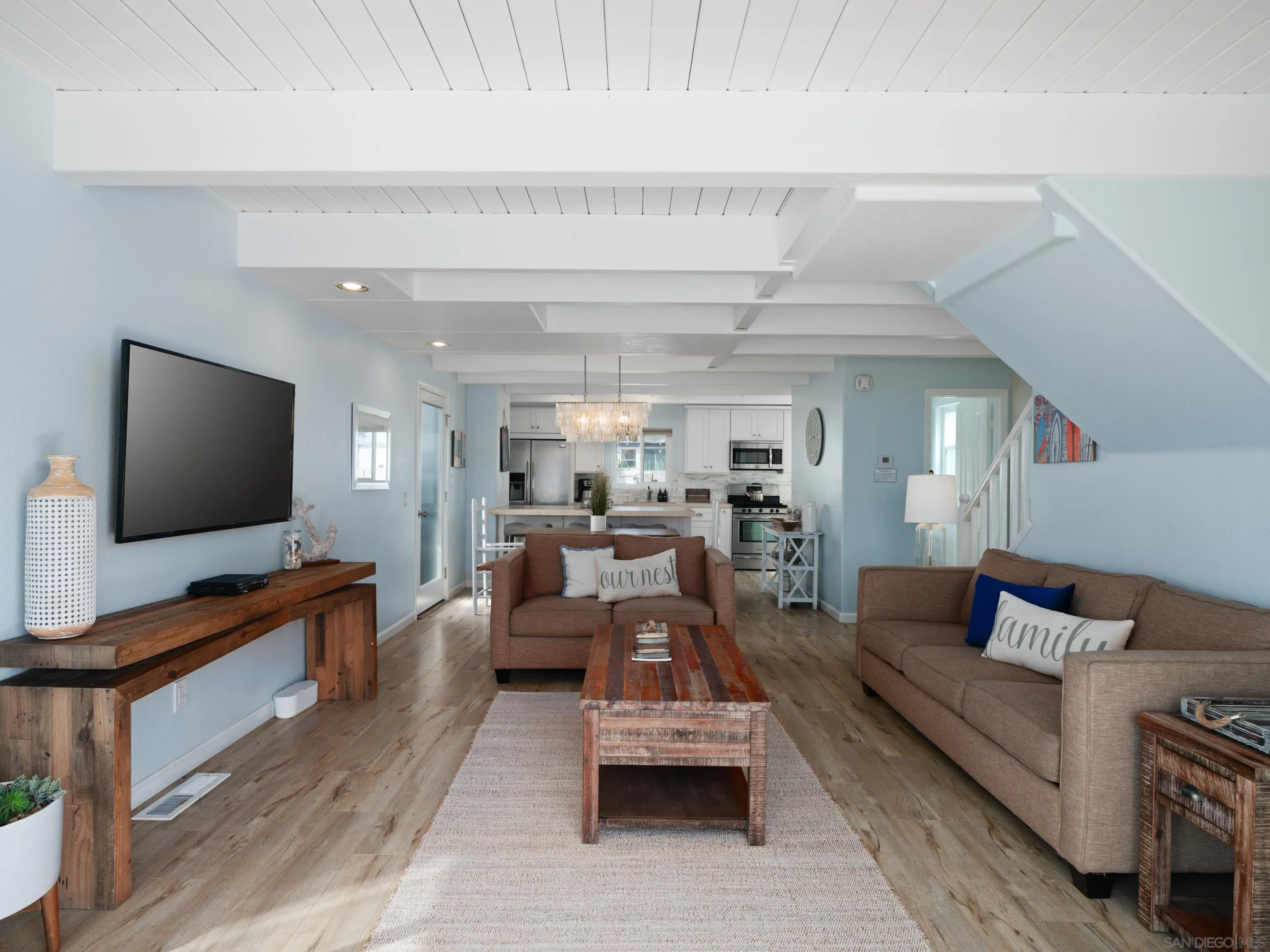 https://cdn.realtyfeed.com/cdn/127/260021774/b886833cb9678b11cf089d960307c00a.webp