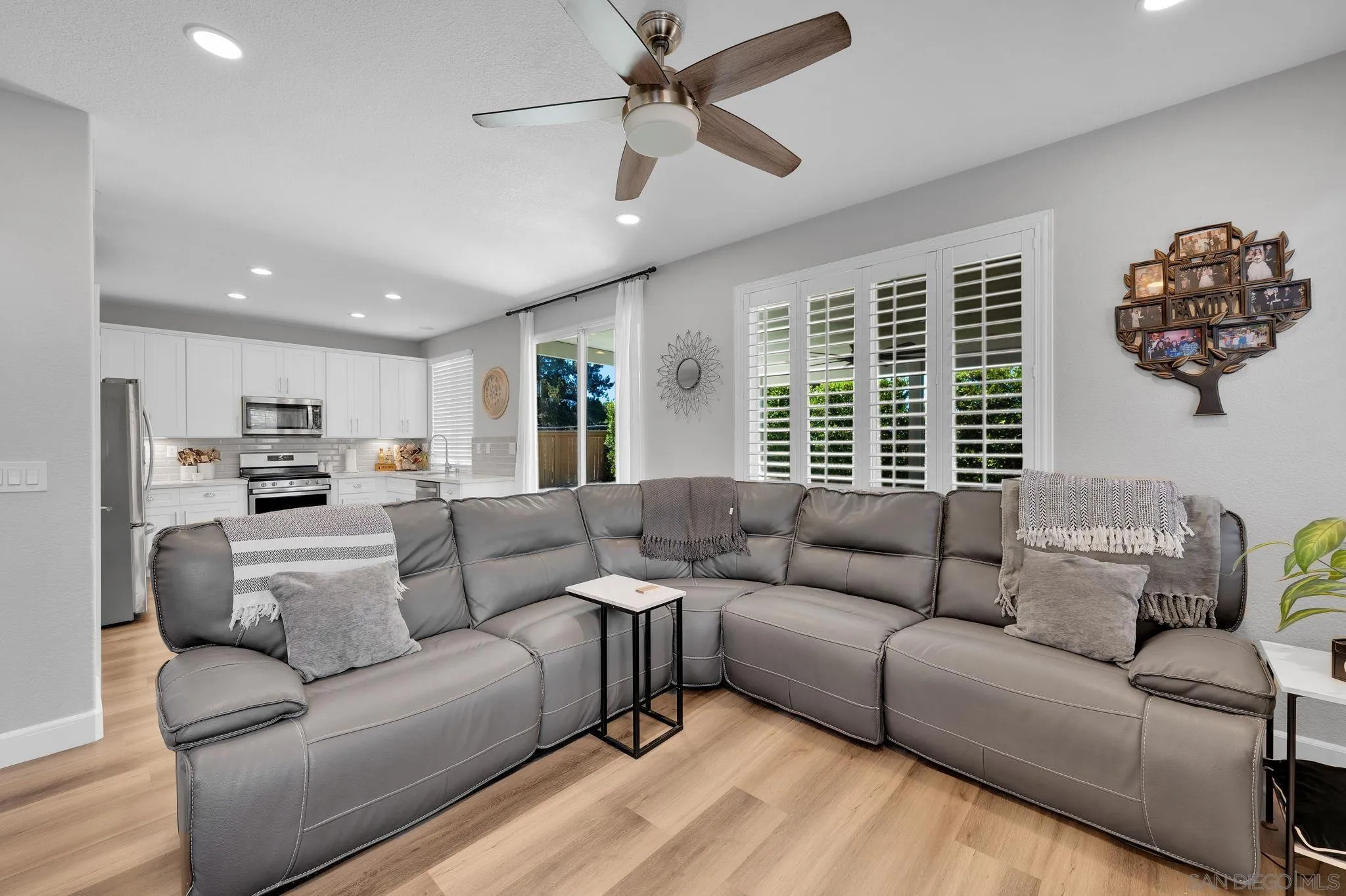 https://cdn.realtyfeed.com/cdn/127/260021776/17f6c4f91dc3b48985c4ad335375384e.webp