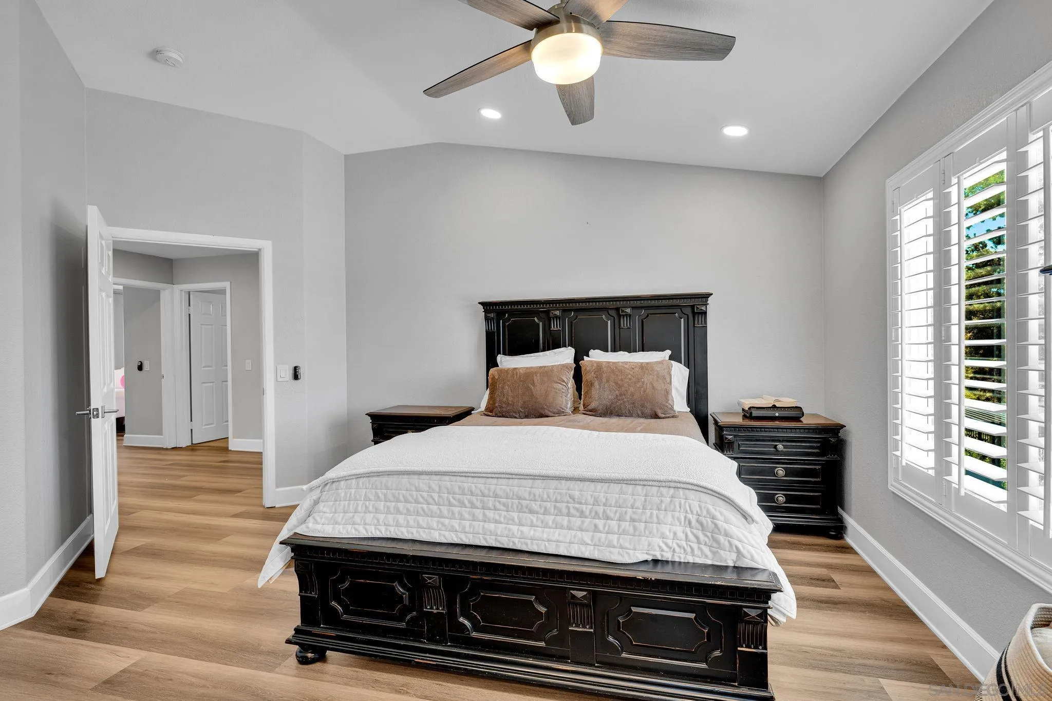 https://cdn.realtyfeed.com/cdn/127/260021776/a1128e42a1fc76c6e3a1393b2c4634f5.webp