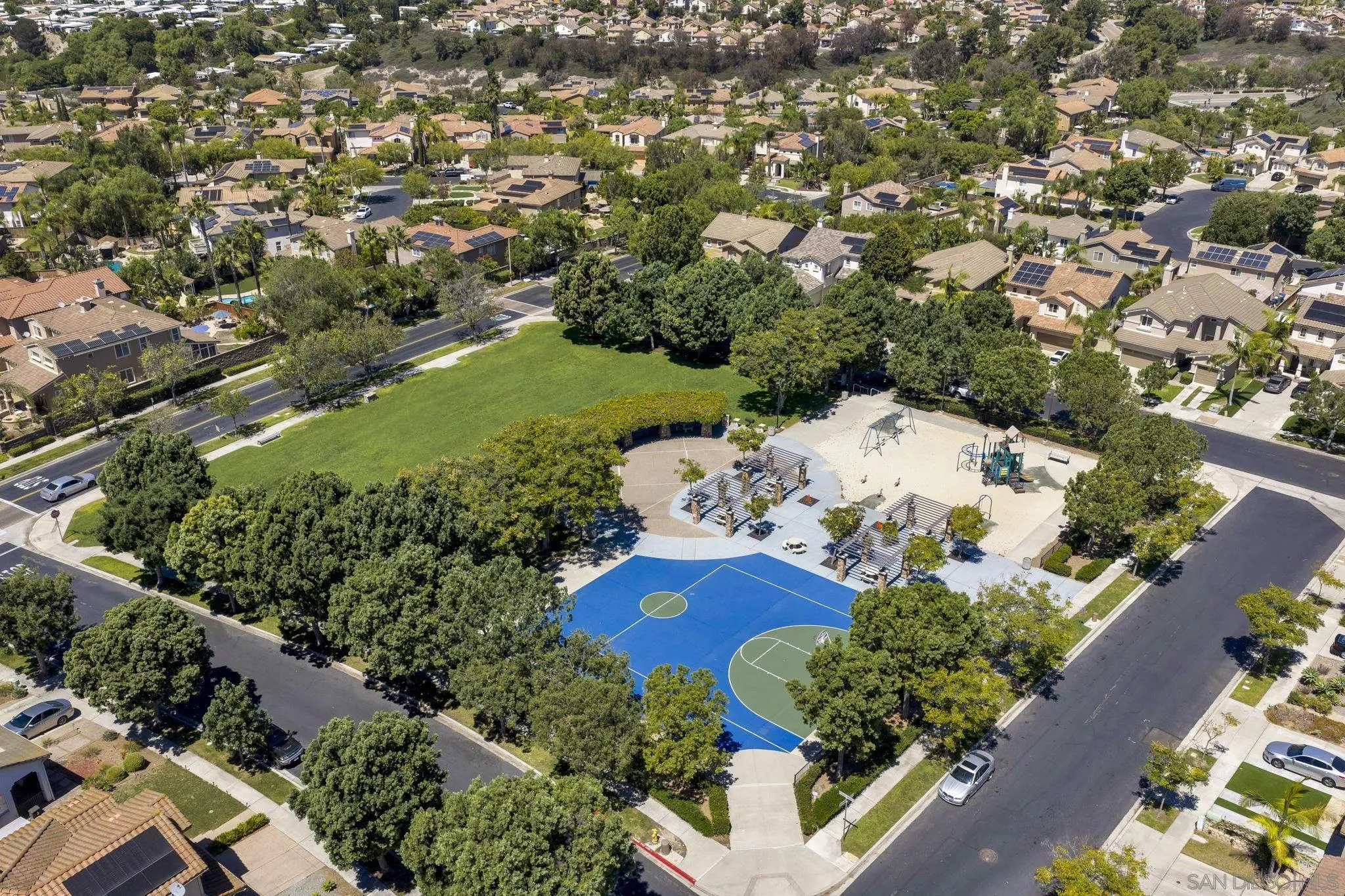 https://cdn.realtyfeed.com/cdn/127/260021776/a7fec5eabbd931b4b5d07cf4d111b99f.webp