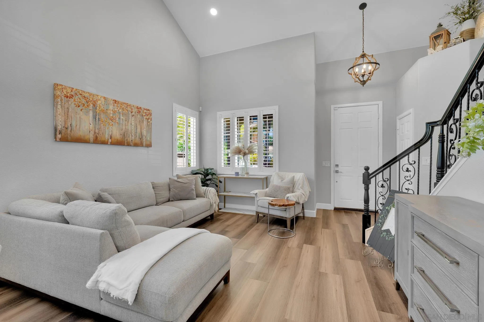 https://cdn.realtyfeed.com/cdn/127/260021776/ea64a7f7ee6adc910dc1594de13b9827.webp