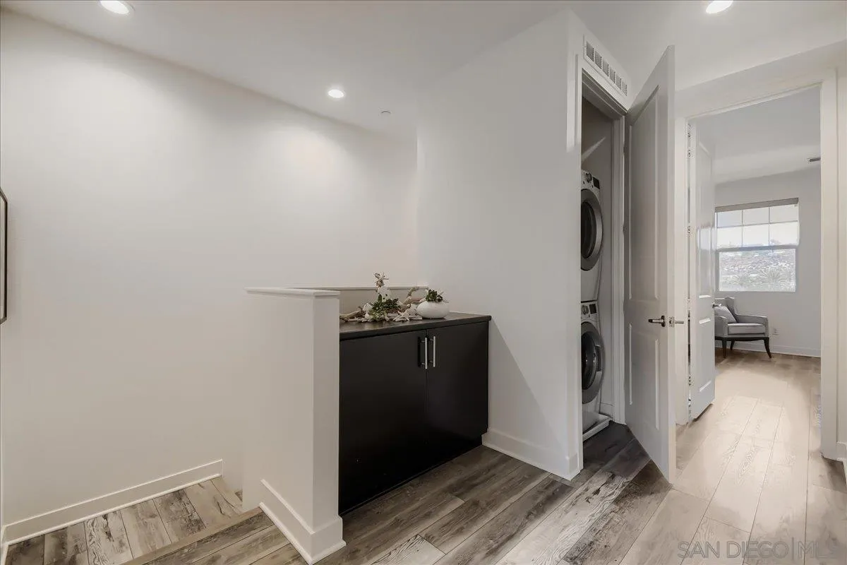https://cdn.realtyfeed.com/cdn/127/260021783/40e0d43384b7223416be693e7ace63a2.webp