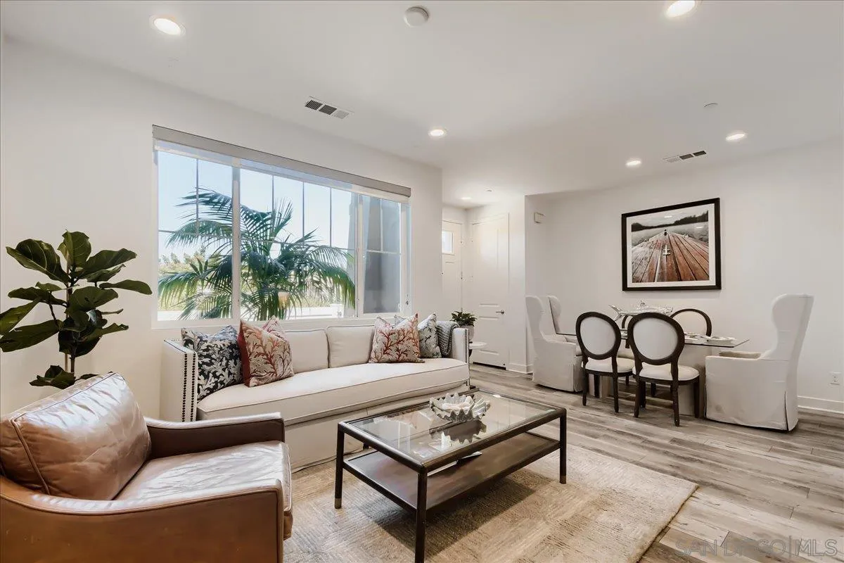 https://cdn.realtyfeed.com/cdn/127/260021783/55ef2bbd189b21563c9d67115232b59c.webp