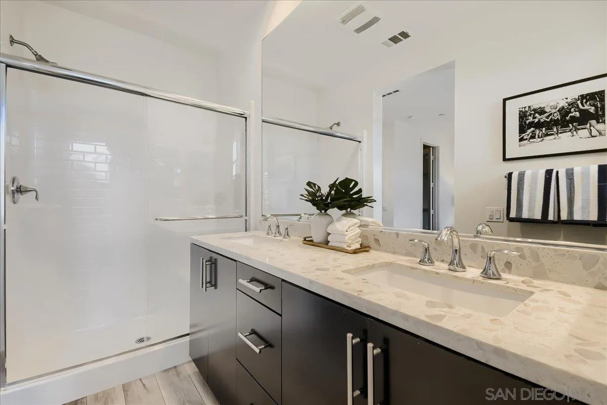 https://cdn.realtyfeed.com/cdn/127/260021783/c4b29acb91296e54e0da6ff8027bffcb.webp