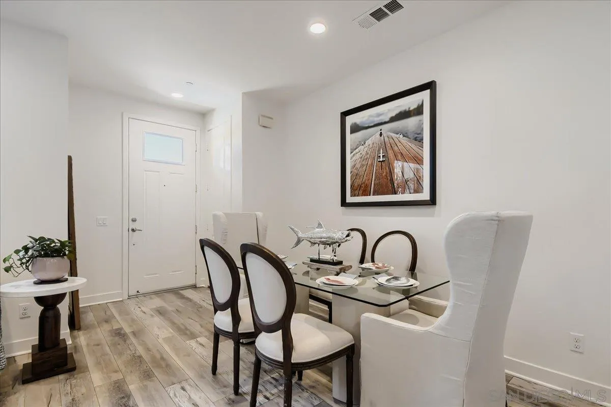 https://cdn.realtyfeed.com/cdn/127/260021783/e1e1a00f9a45dba6351a9aef91bed724.webp