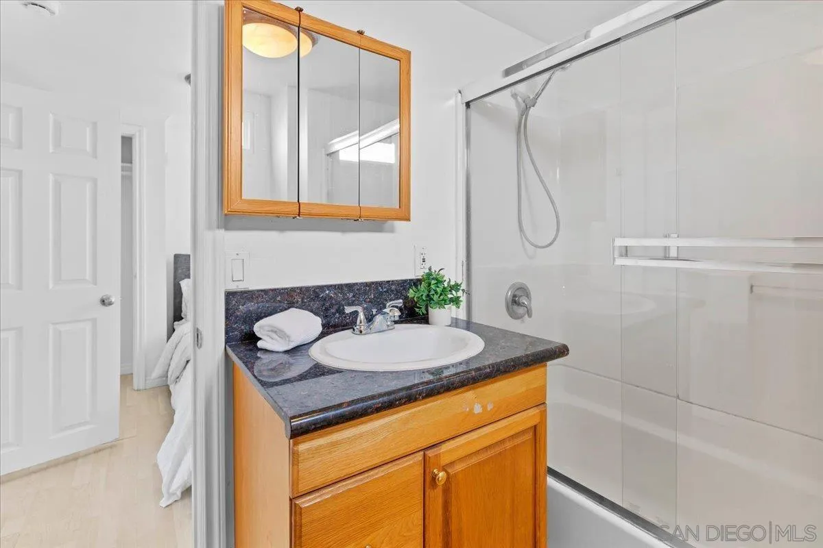 https://cdn.realtyfeed.com/cdn/127/260021785/08846618f83cbc98eb43f9e3b23865f0.webp