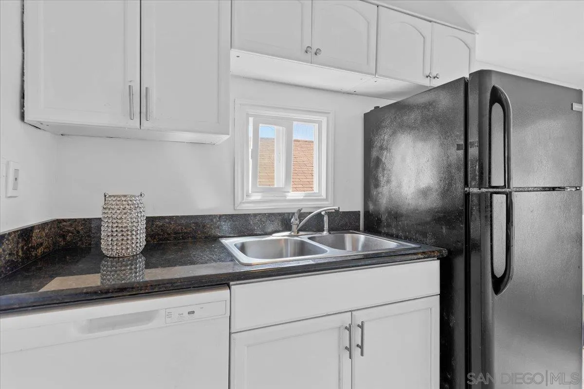 https://cdn.realtyfeed.com/cdn/127/260021785/0efb4880f3a0f65d62fdec71c8980331.webp