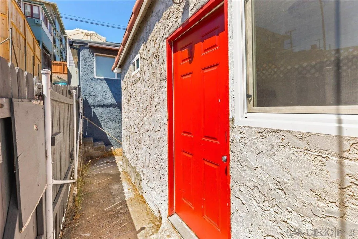 https://cdn.realtyfeed.com/cdn/127/260021785/2555e334c404c0f58113a24e621a74b2.webp