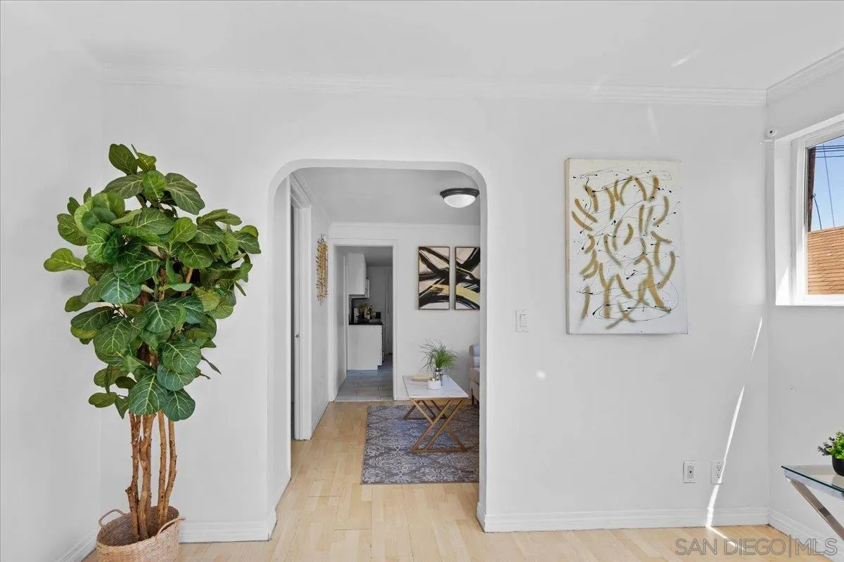 https://cdn.realtyfeed.com/cdn/127/260021785/2619172d8d5245d3049819ed155ebf47.webp