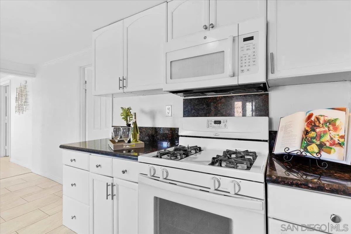 https://cdn.realtyfeed.com/cdn/127/260021785/3568339daa9aa805004362eca0443787.webp