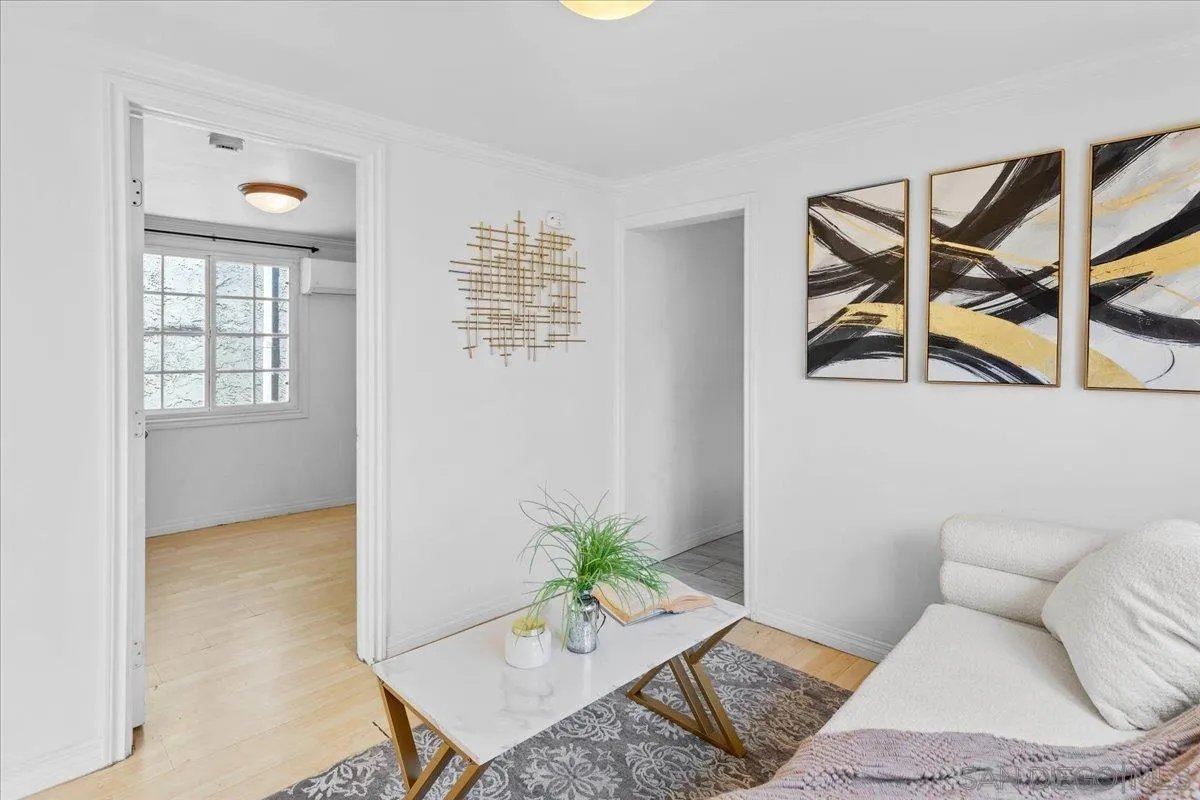 https://cdn.realtyfeed.com/cdn/127/260021785/935232c12befb98f75327ec7dcfcaec7.webp