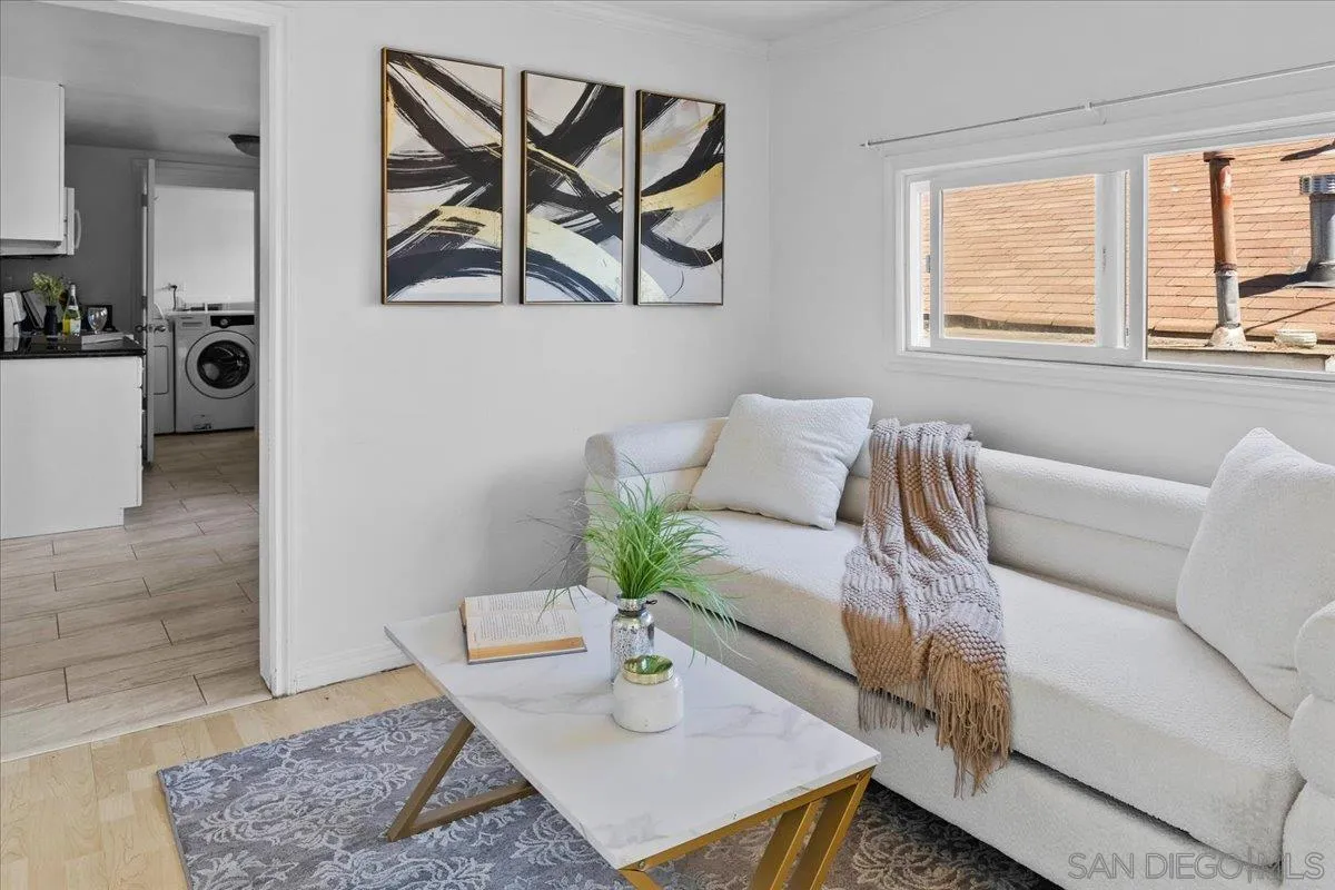 https://cdn.realtyfeed.com/cdn/127/260021785/9dbdb73f471ba39726dcdd18cebf6d11.webp
