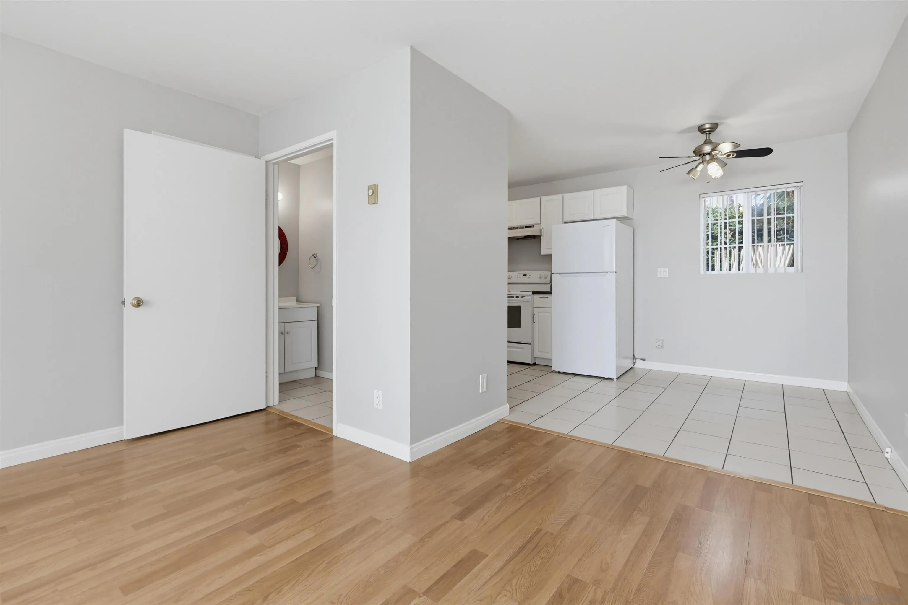 https://cdn.realtyfeed.com/cdn/127/260021787/3cc2b9e30e3119903639255568a3e0a1.webp