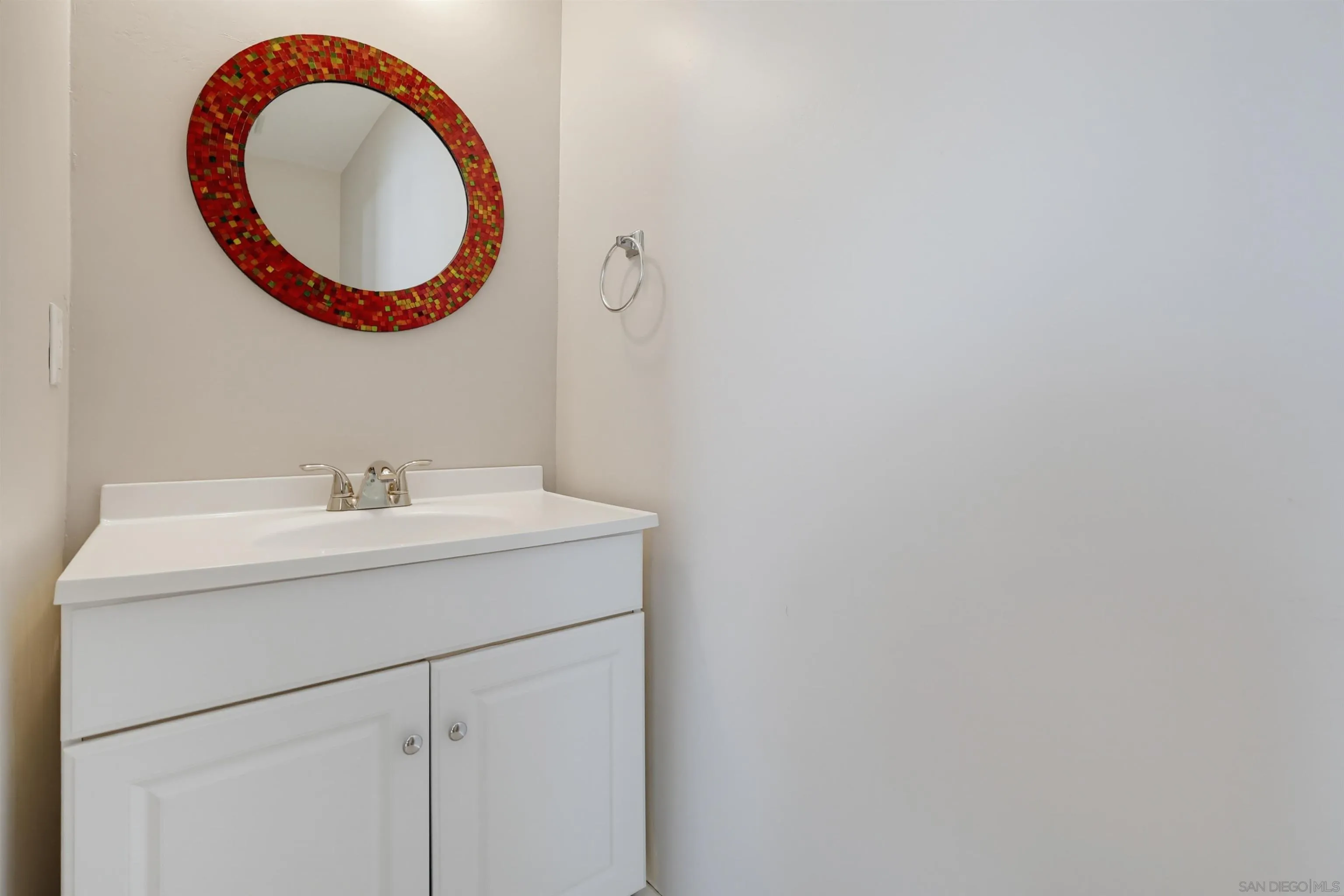 https://cdn.realtyfeed.com/cdn/127/260021787/50fc04eeeff3e695ce77f91f62820ab8.webp