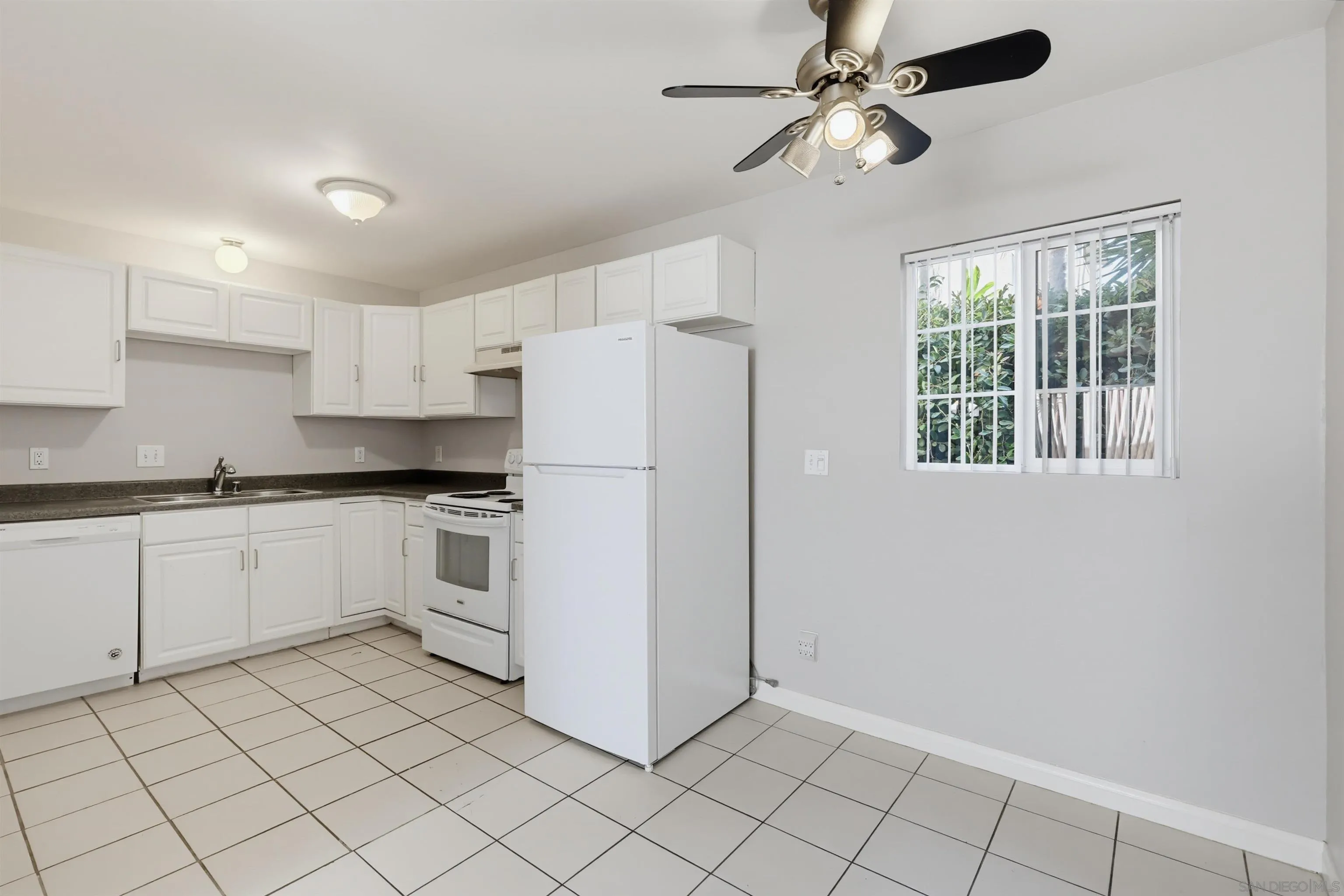 https://cdn.realtyfeed.com/cdn/127/260021787/6cd64433cf5812ad6115af104e21f892.webp