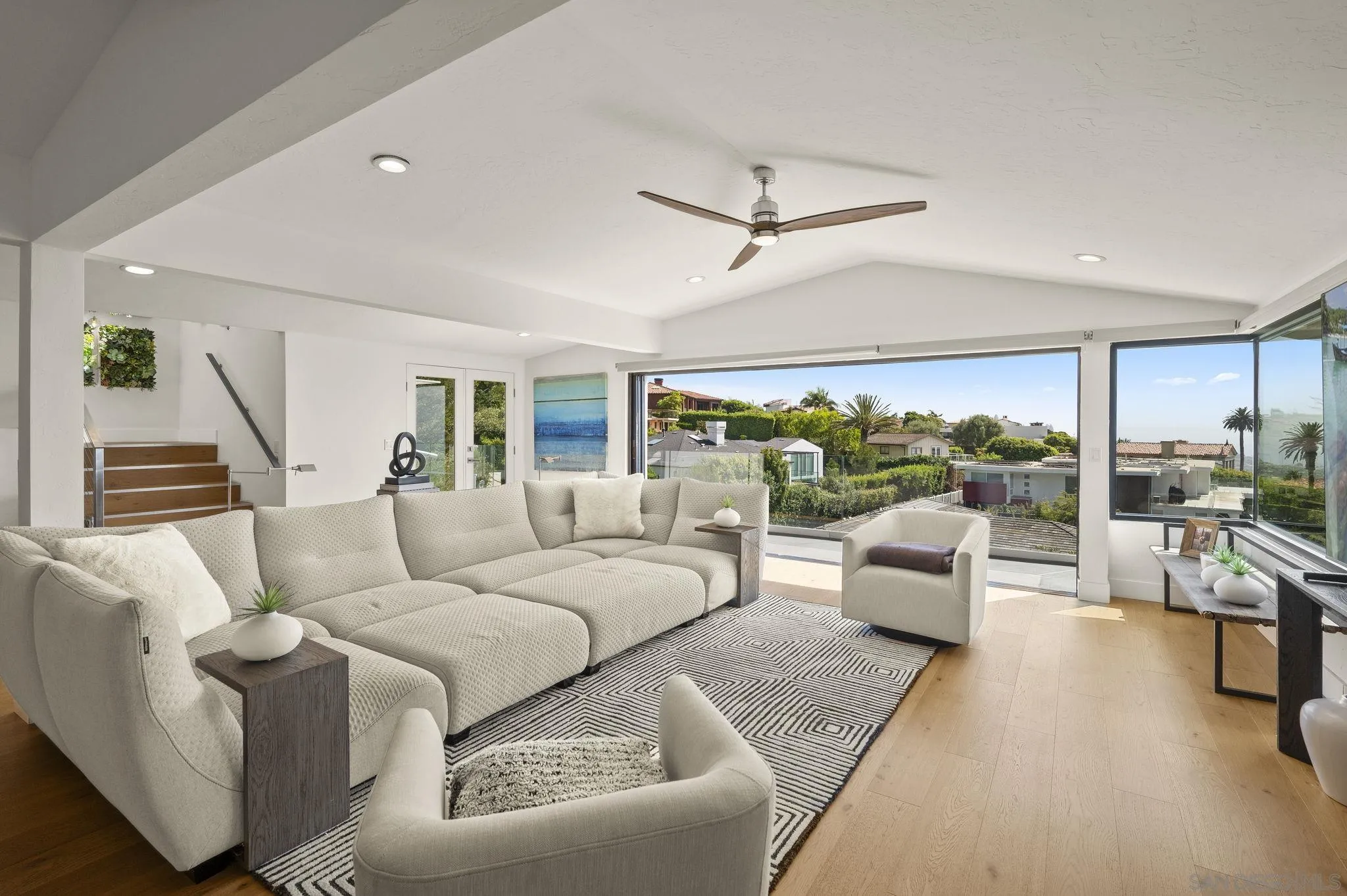https://cdn.realtyfeed.com/cdn/127/260021793/4bd0074c4c19dec00d30d3f0f0855b07.webp