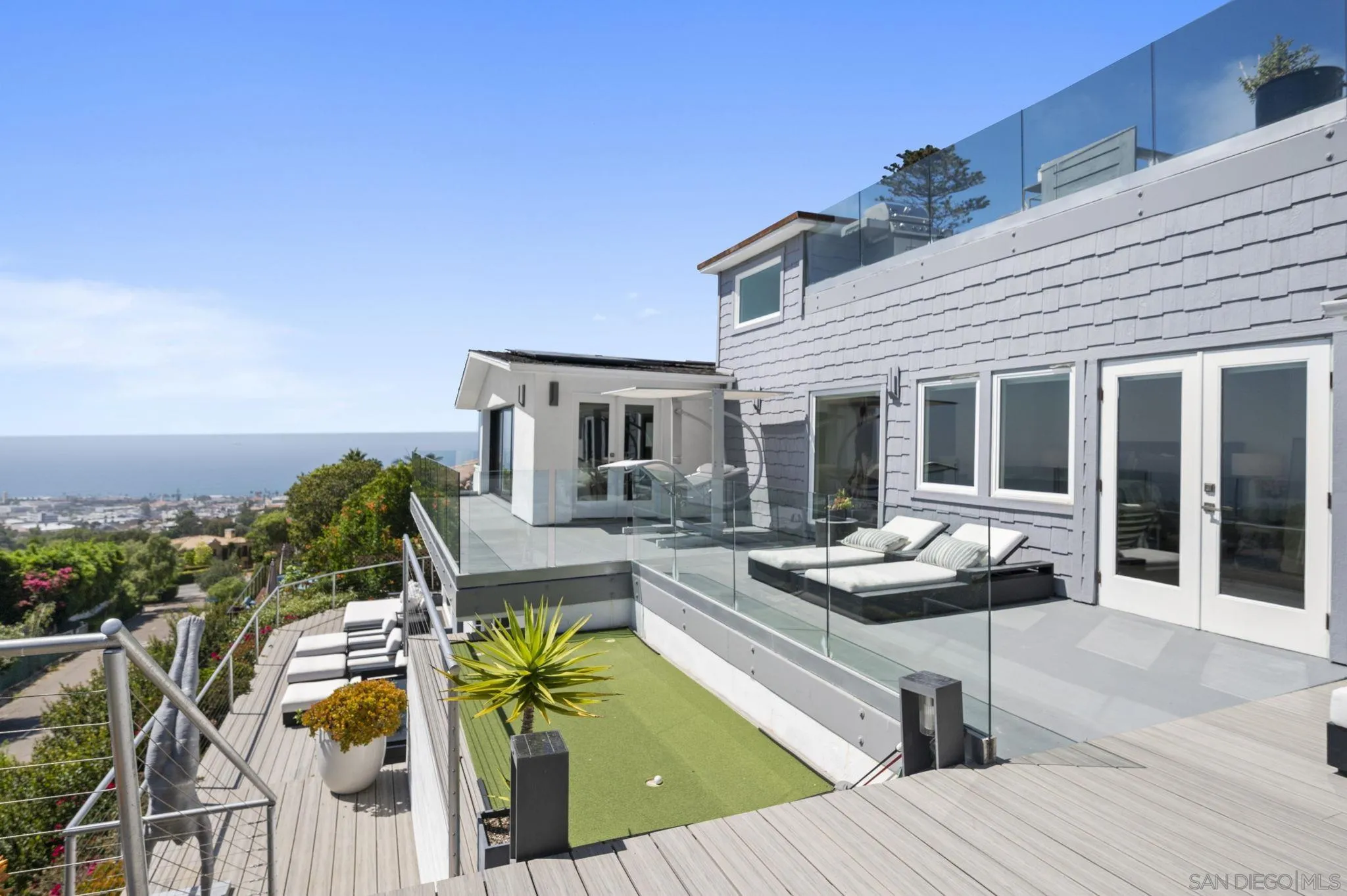 https://cdn.realtyfeed.com/cdn/127/260021793/cf5eafeb177e0abd4f33c789902a4ea4.webp