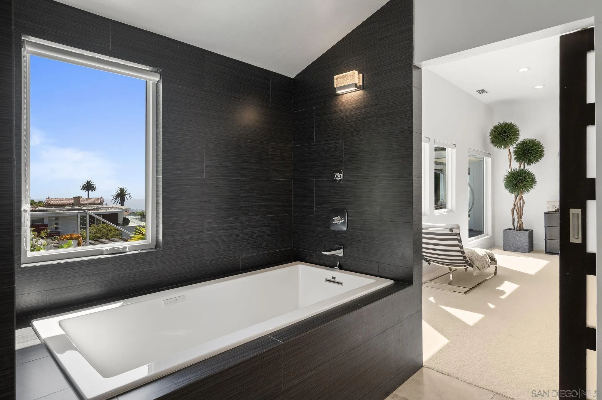 https://cdn.realtyfeed.com/cdn/127/260021793/f0dba68ffd0a2c4189ff7fc39a1ae505.webp