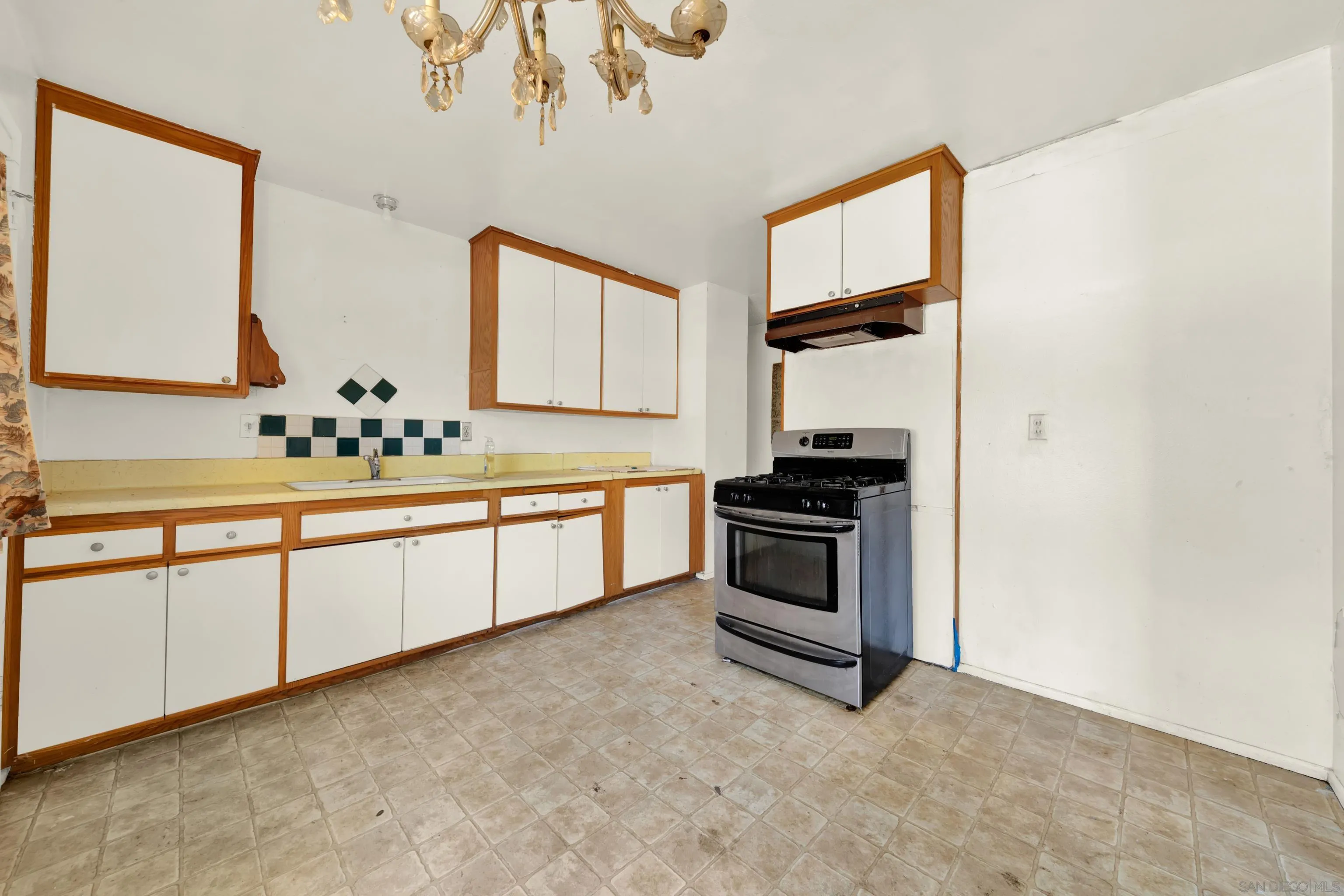 https://cdn.realtyfeed.com/cdn/127/260021795/284b1e0c005dc3009ecce06d95d5fd3f.webp