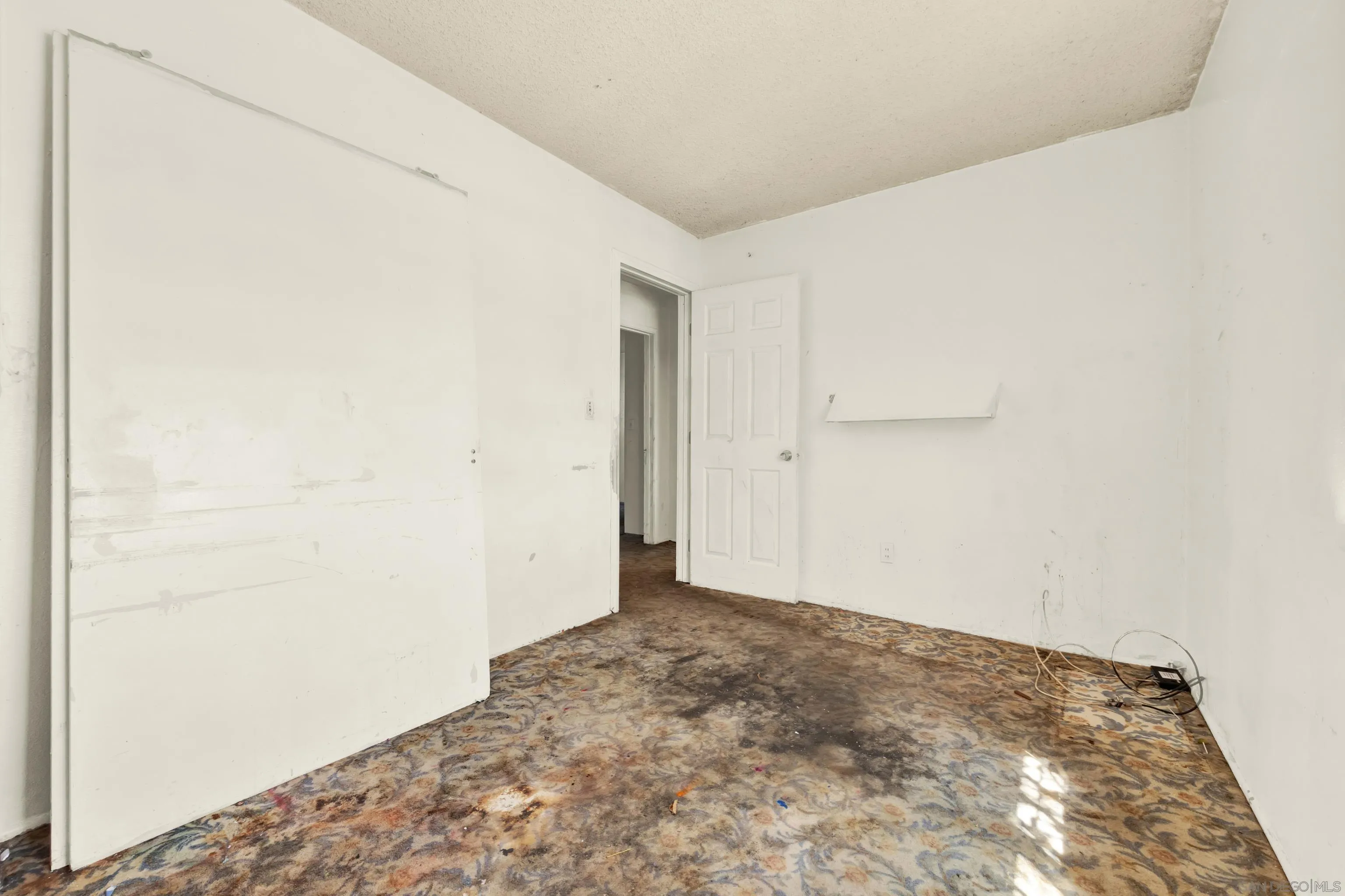 https://cdn.realtyfeed.com/cdn/127/260021795/2f90c6be48d89013a3721291933e19de.webp