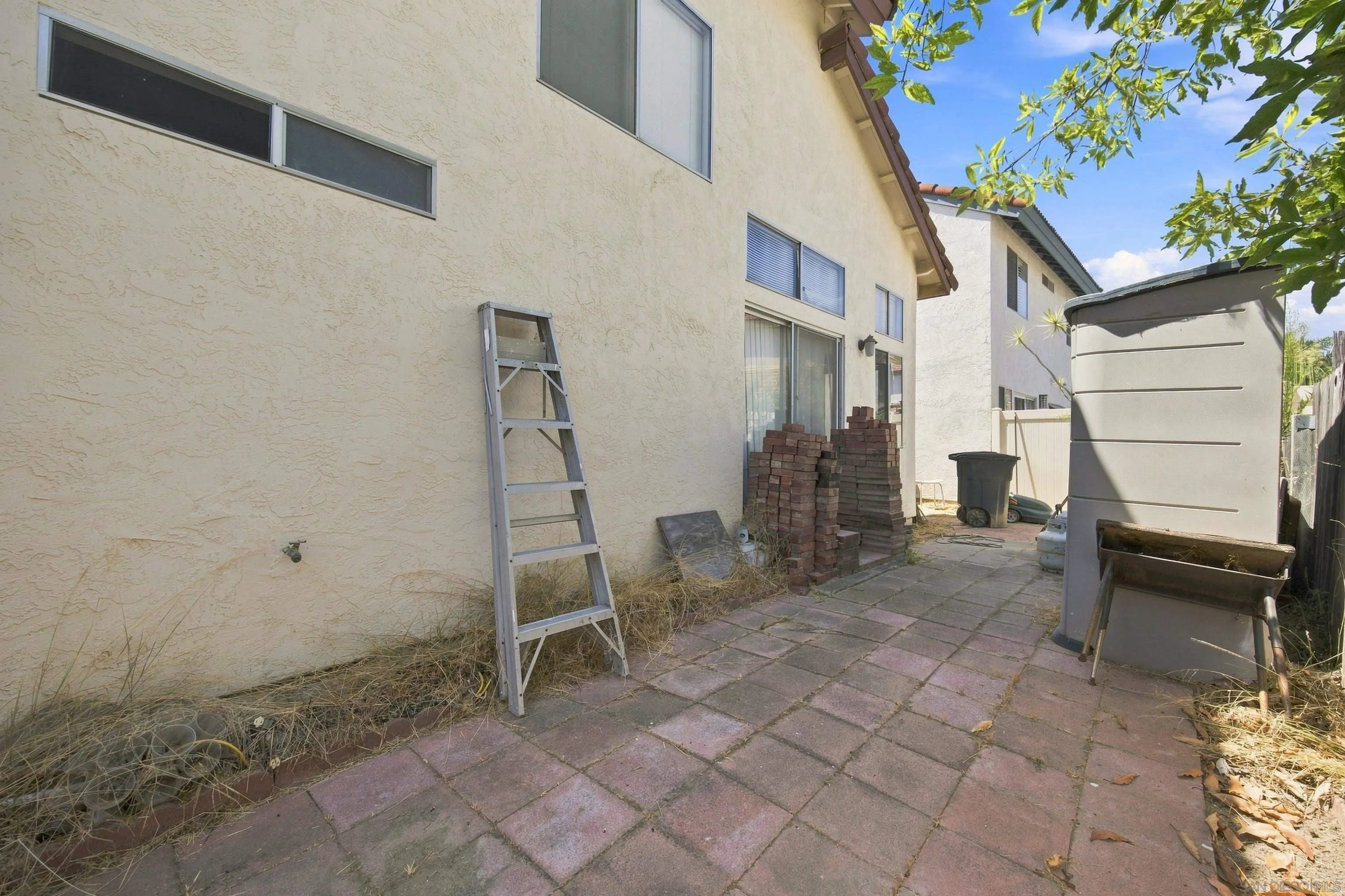 https://cdn.realtyfeed.com/cdn/127/260021795/8260eea35a55bea9614063147d9400d8.webp