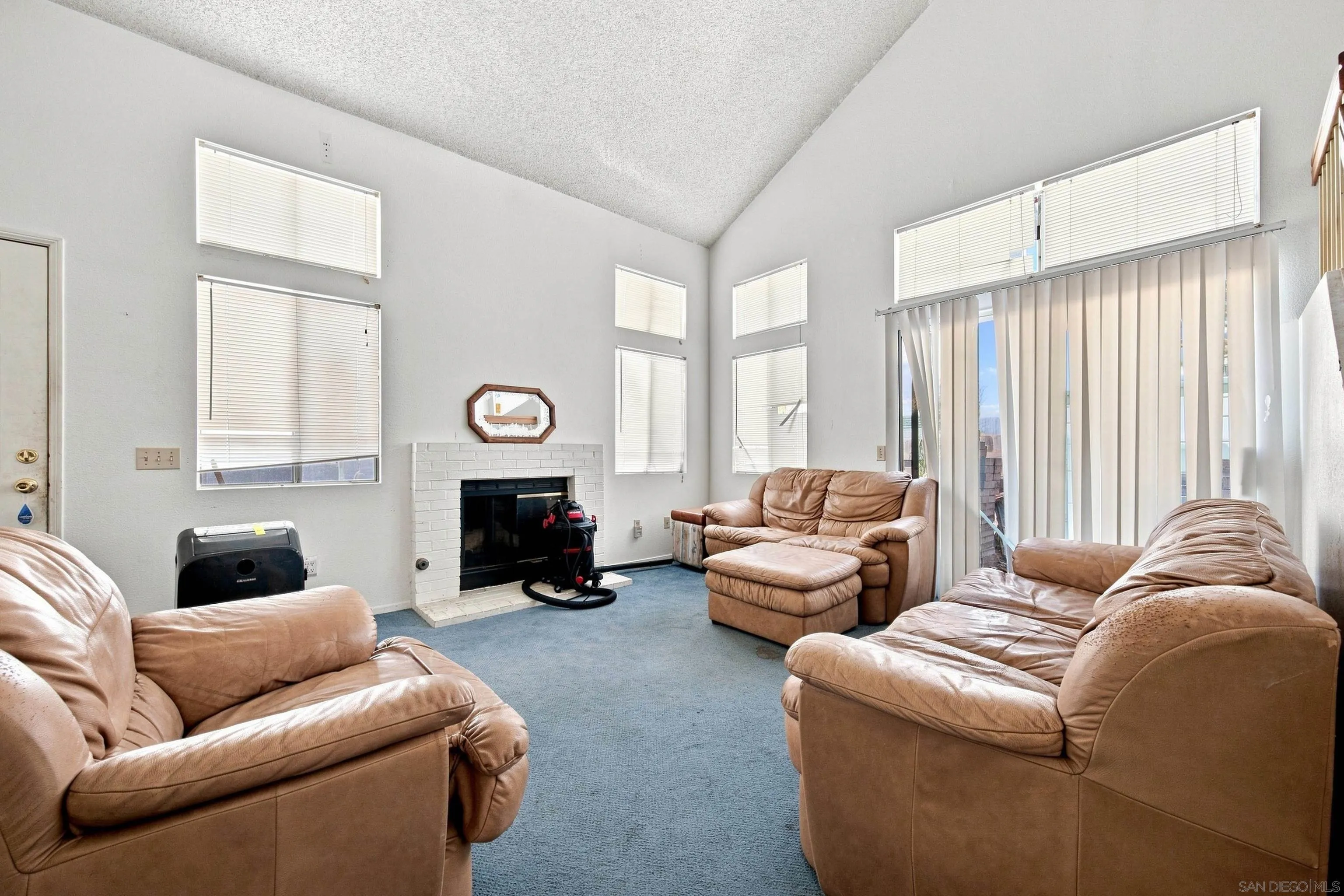 https://cdn.realtyfeed.com/cdn/127/260021795/87a2baeecb2351fb45b60399b0bc5ae1.webp